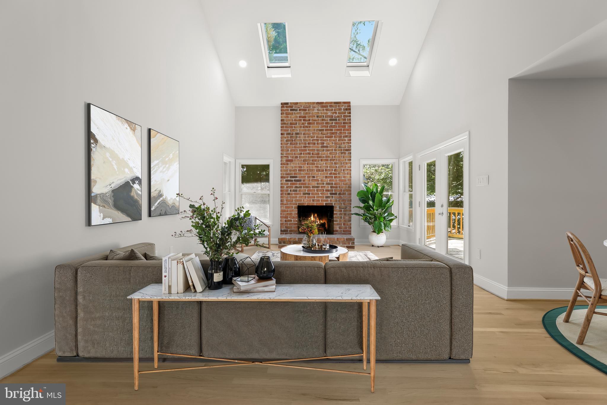 GABLES AT SUMMIT CHASE - Residential