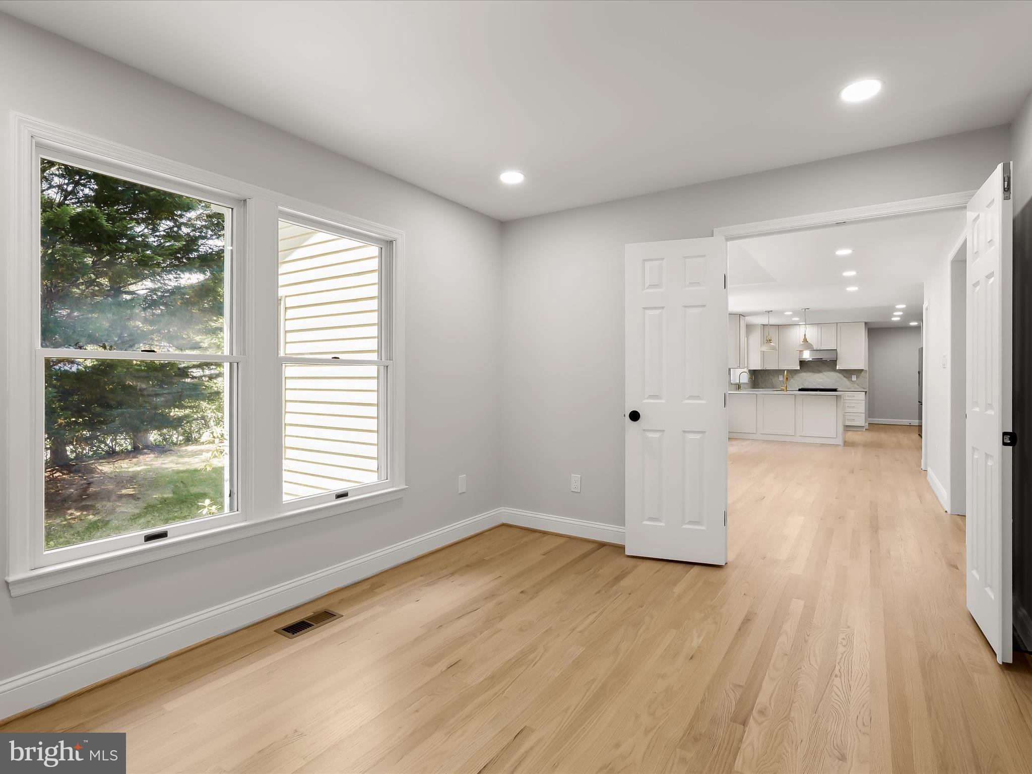 GABLES AT SUMMIT CHASE - Residential