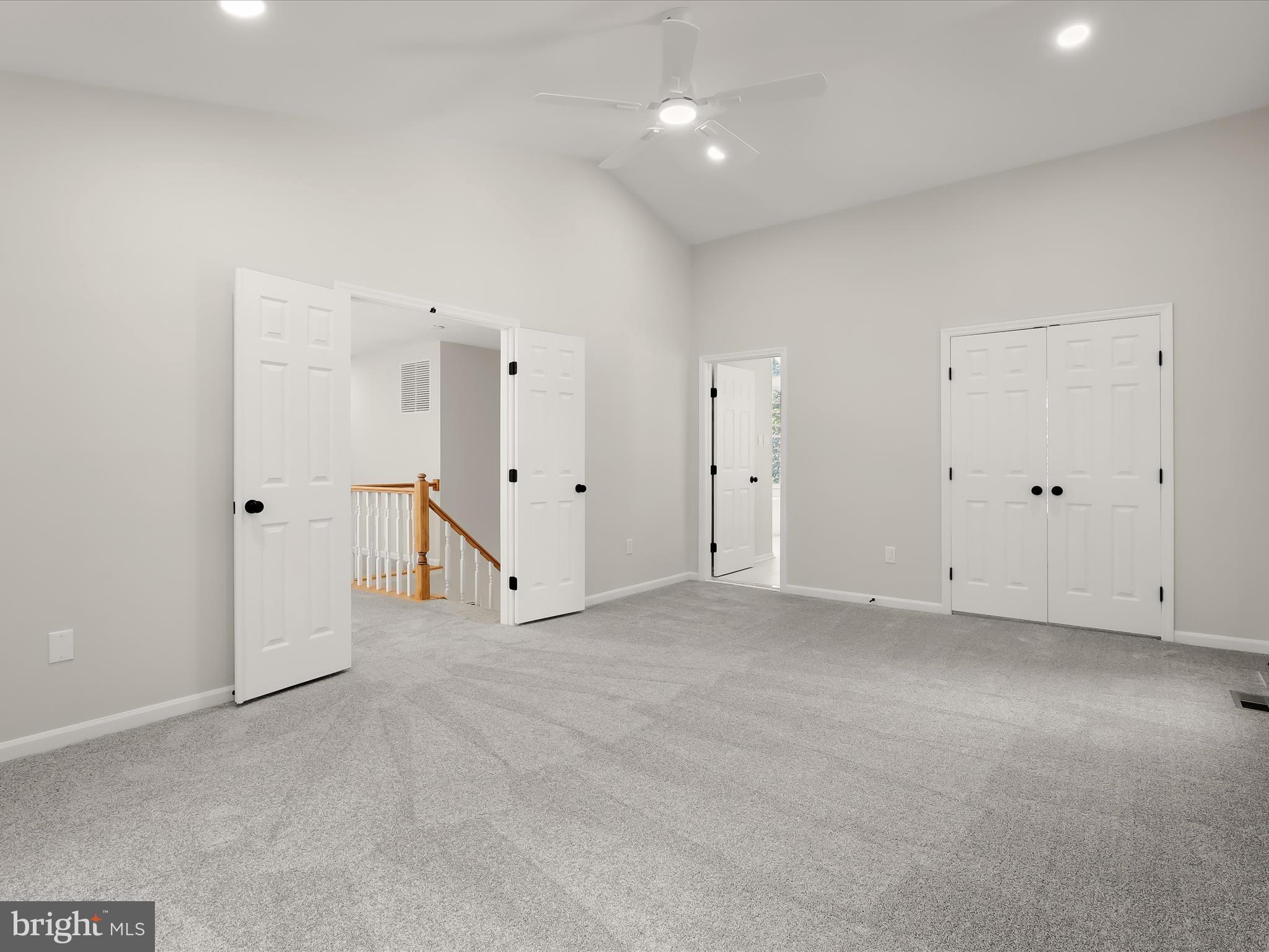 GABLES AT SUMMIT CHASE - Residential