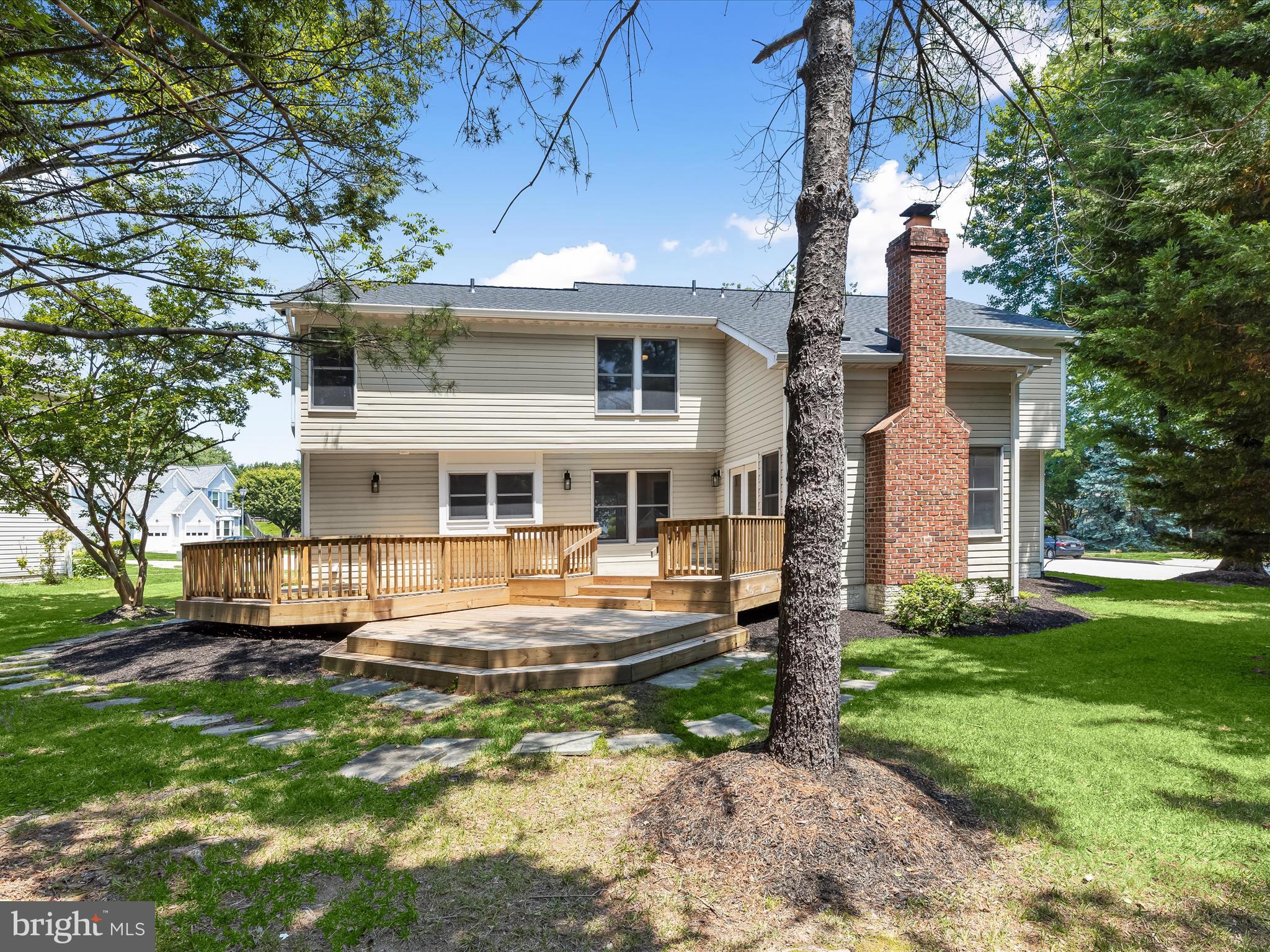 GABLES AT SUMMIT CHASE - Residential