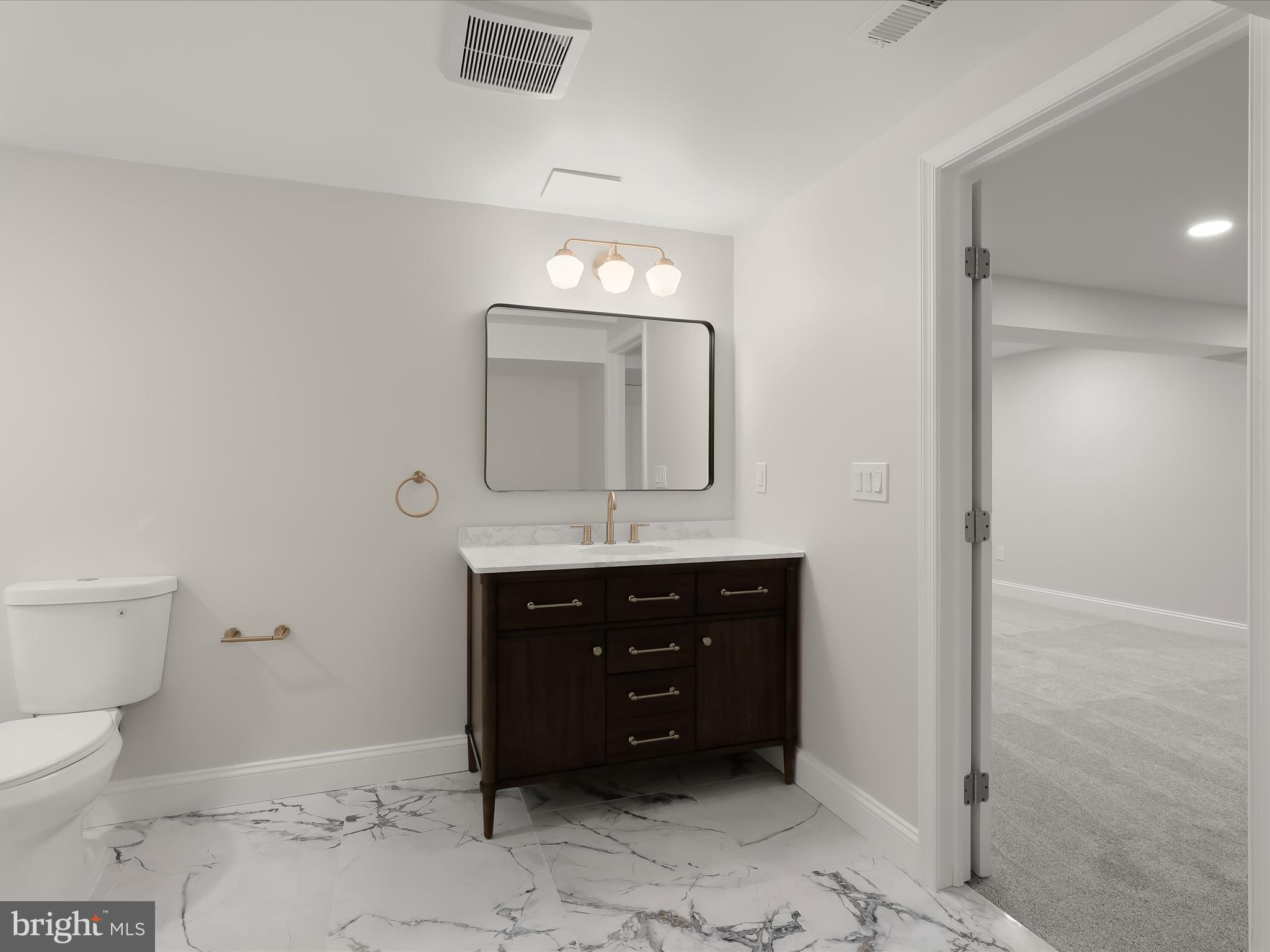 GABLES AT SUMMIT CHASE - Residential