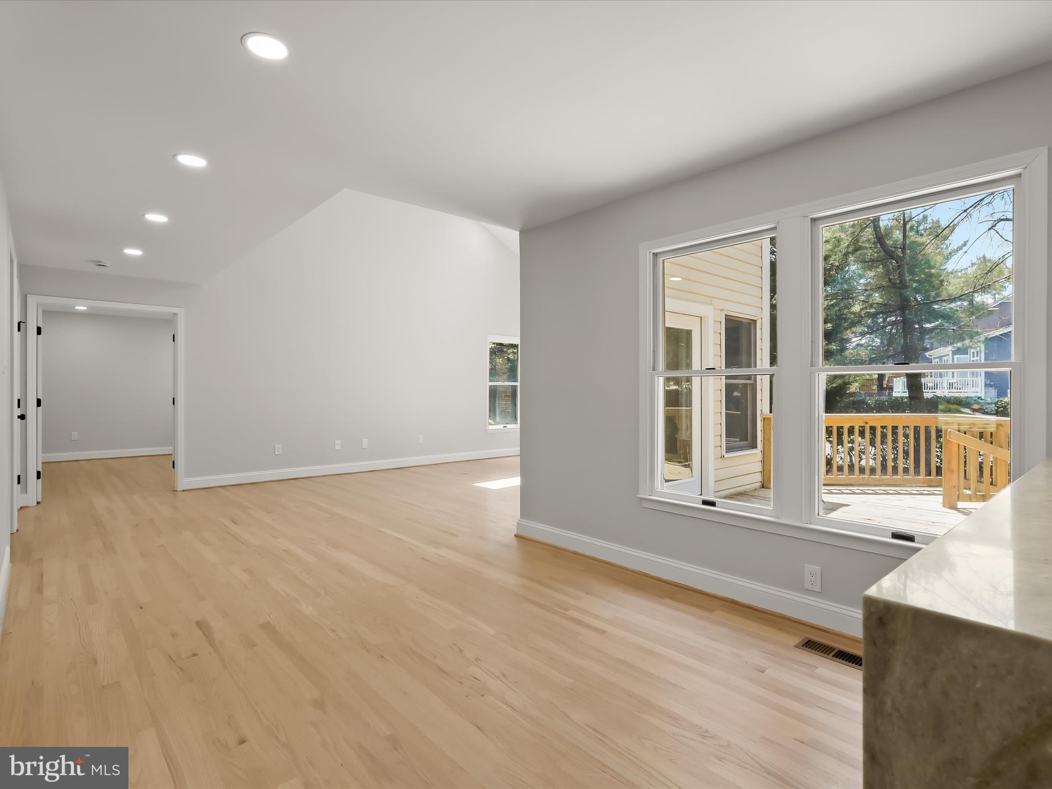 GABLES AT SUMMIT CHASE - Residential