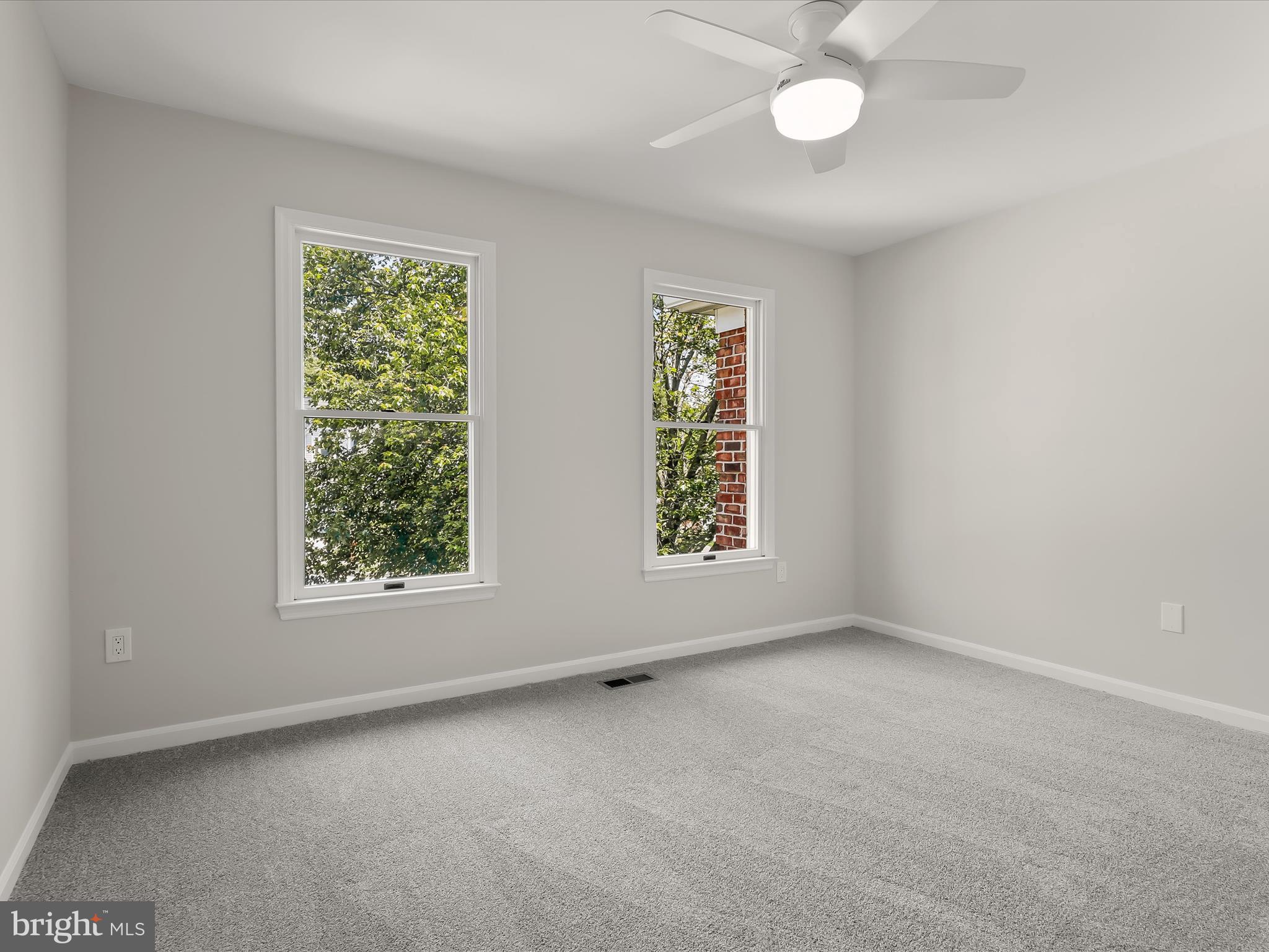 GABLES AT SUMMIT CHASE - Residential