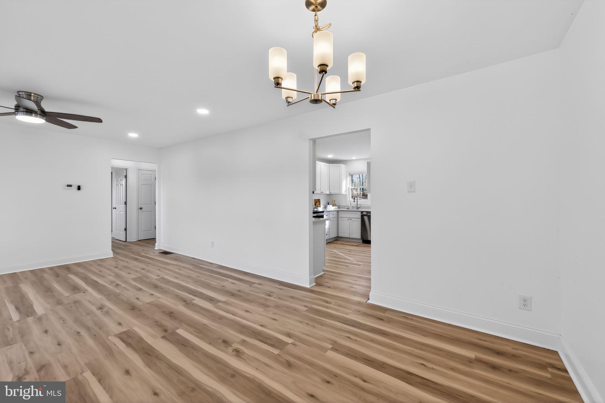 OLD MILL MANOR - Residential