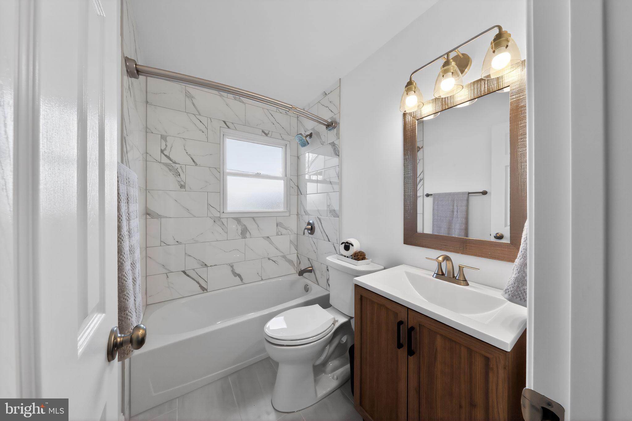 OLD MILL MANOR - Residential