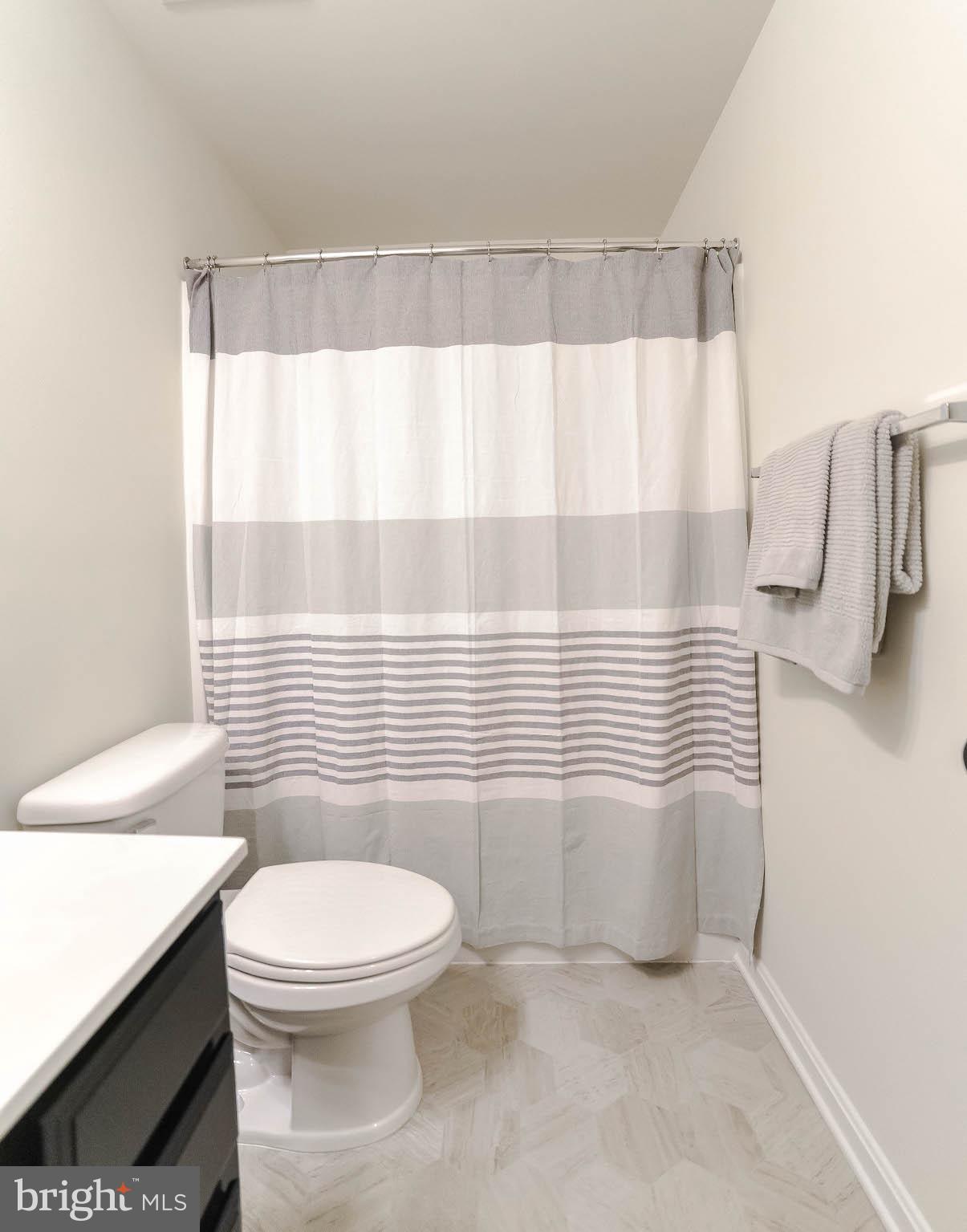 ELIZABETH HILLS - Residential