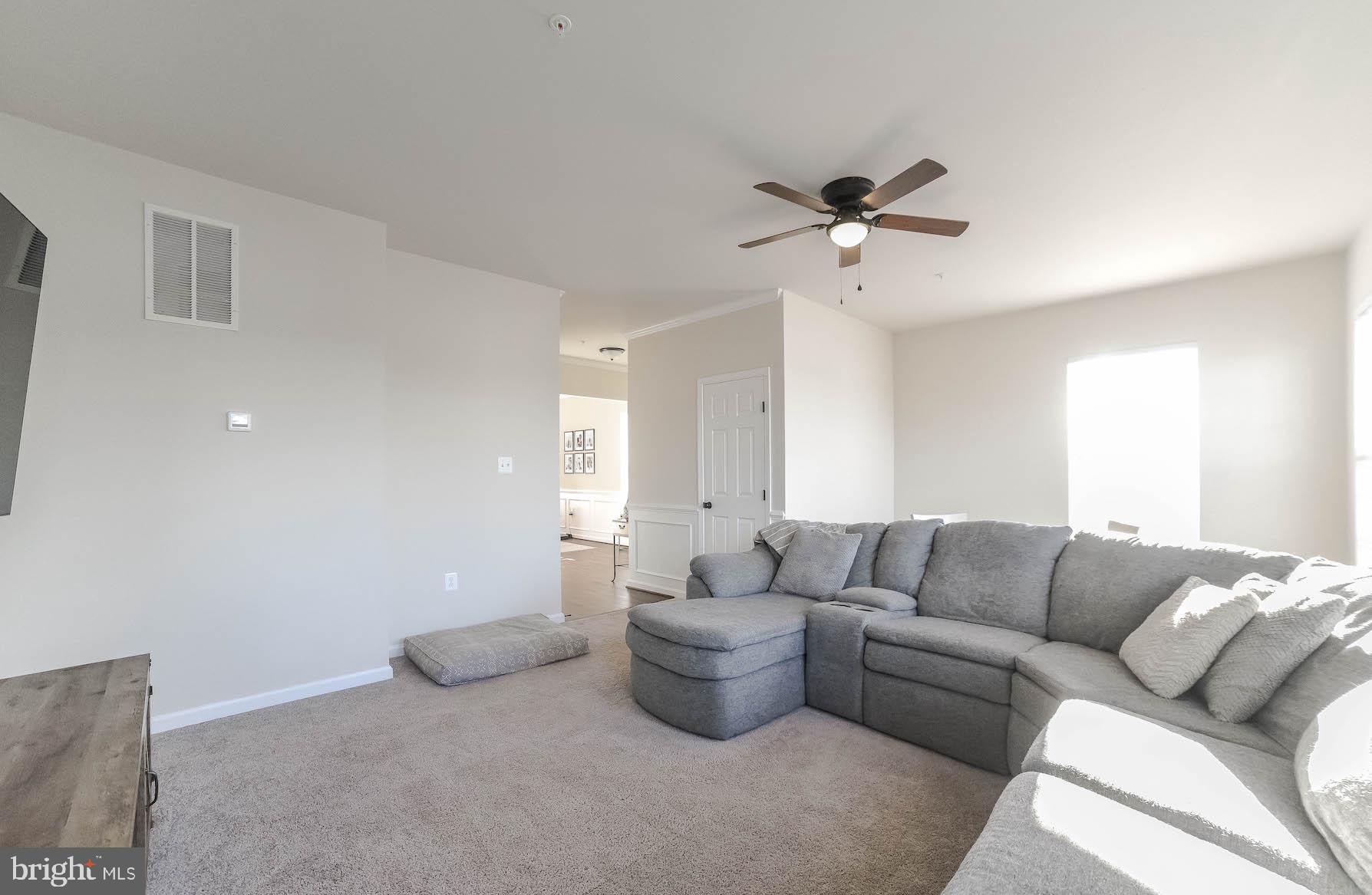 ELIZABETH HILLS - Residential