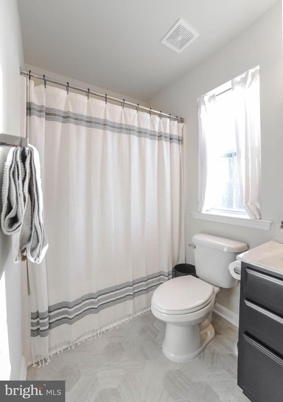 ELIZABETH HILLS - Residential