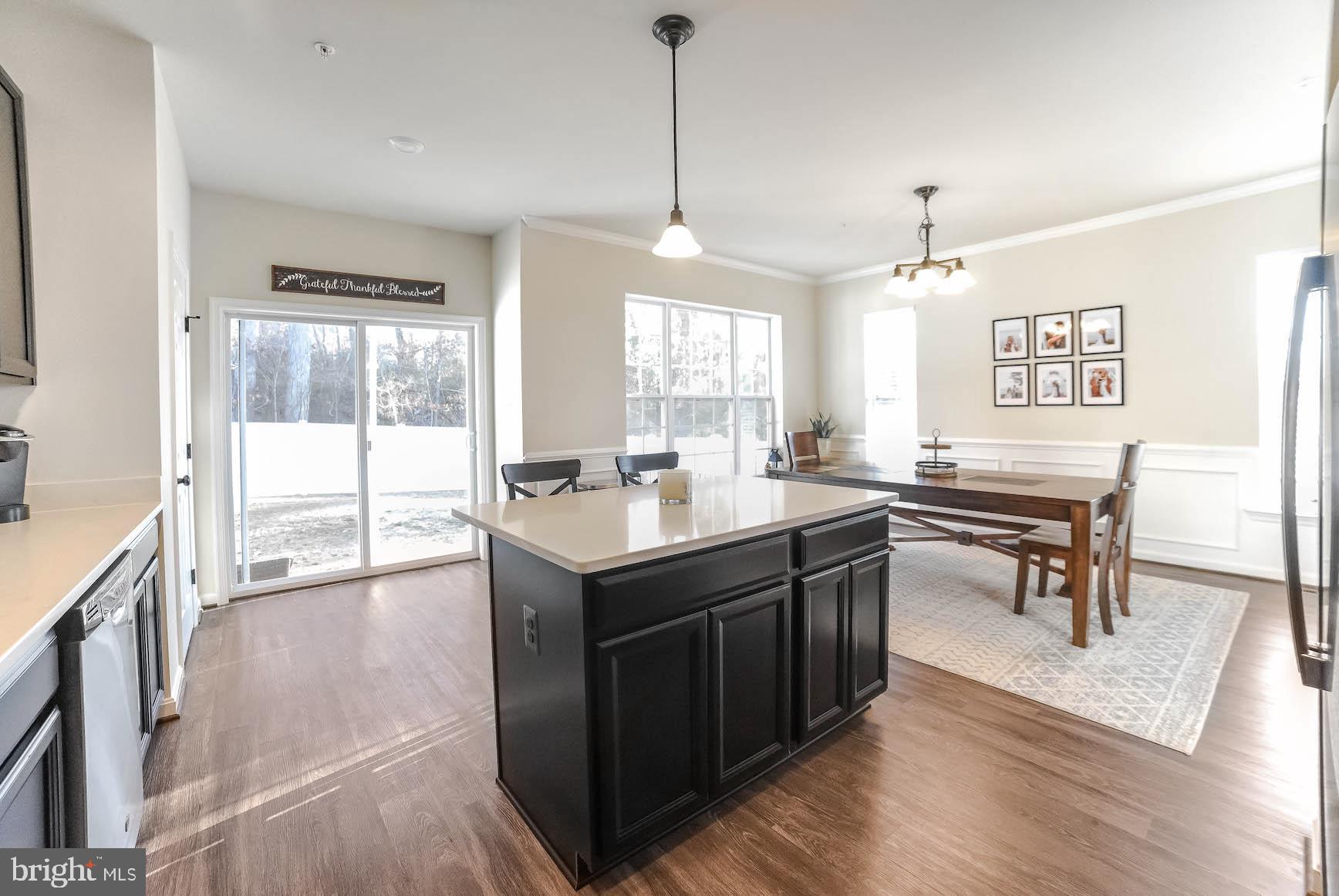 ELIZABETH HILLS - Residential