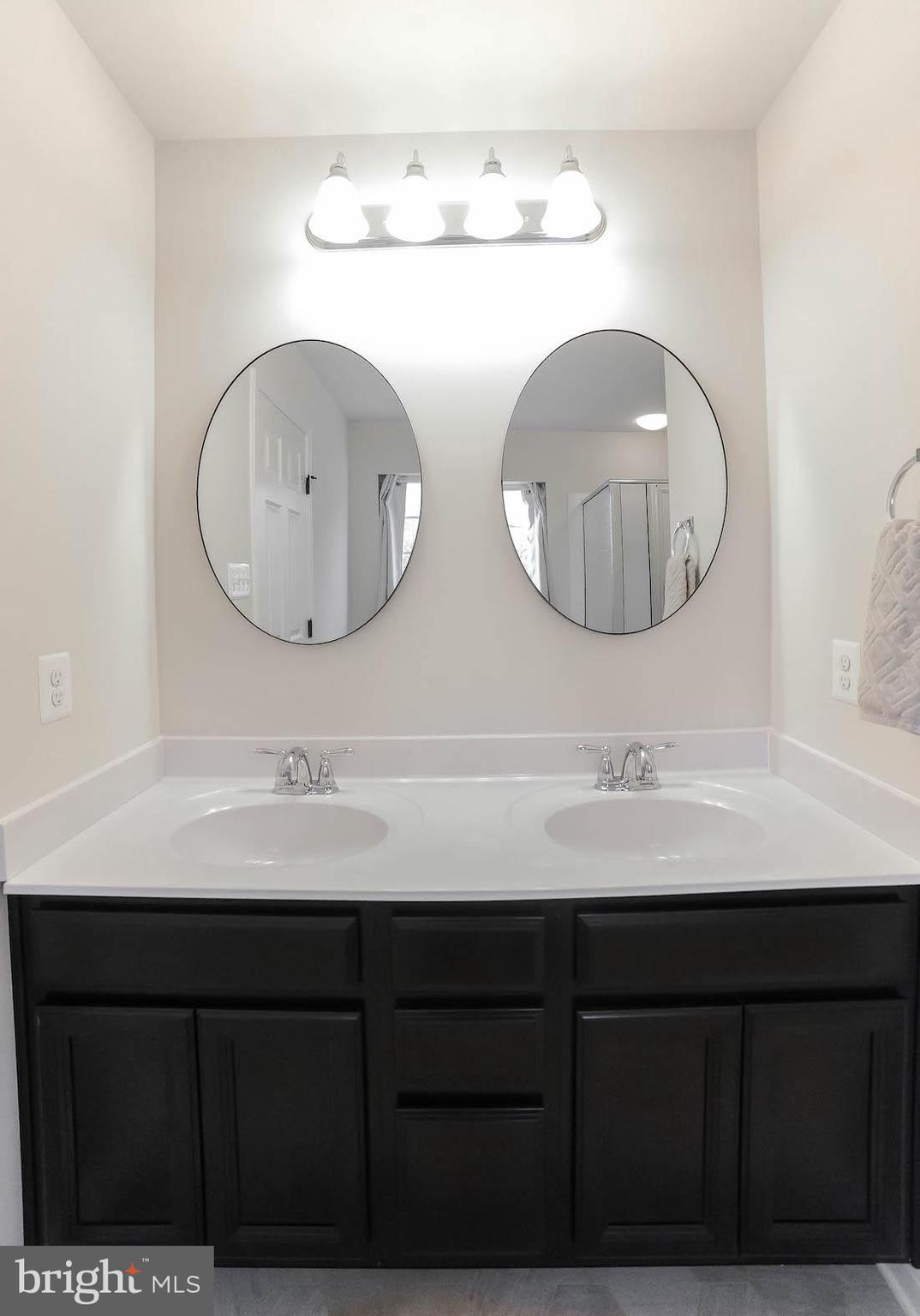 ELIZABETH HILLS - Residential