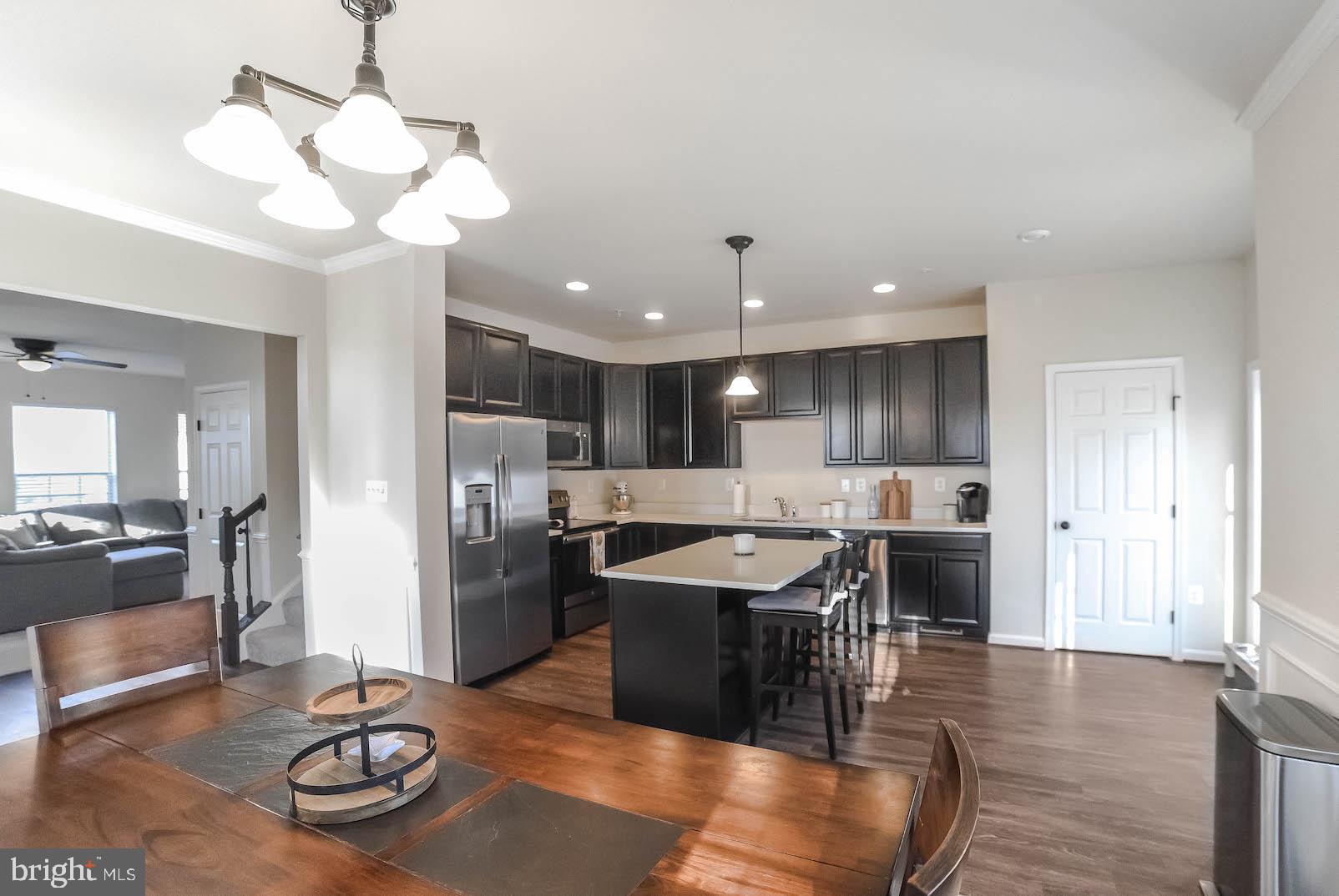 ELIZABETH HILLS - Residential