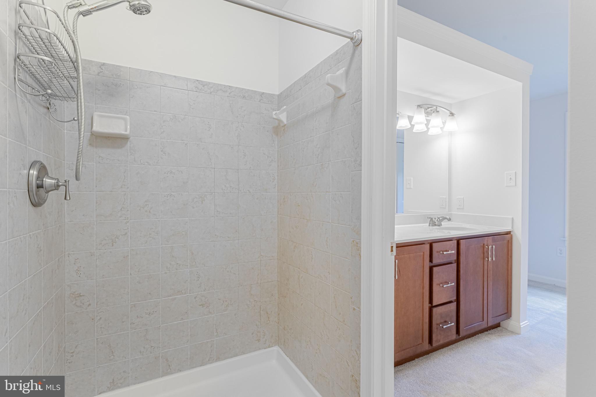 HEATHER GLEN - Residential