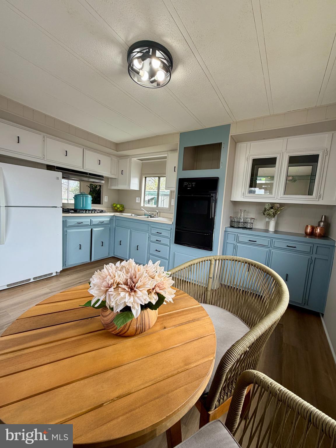 PENNWOOD CROSSING - Residential