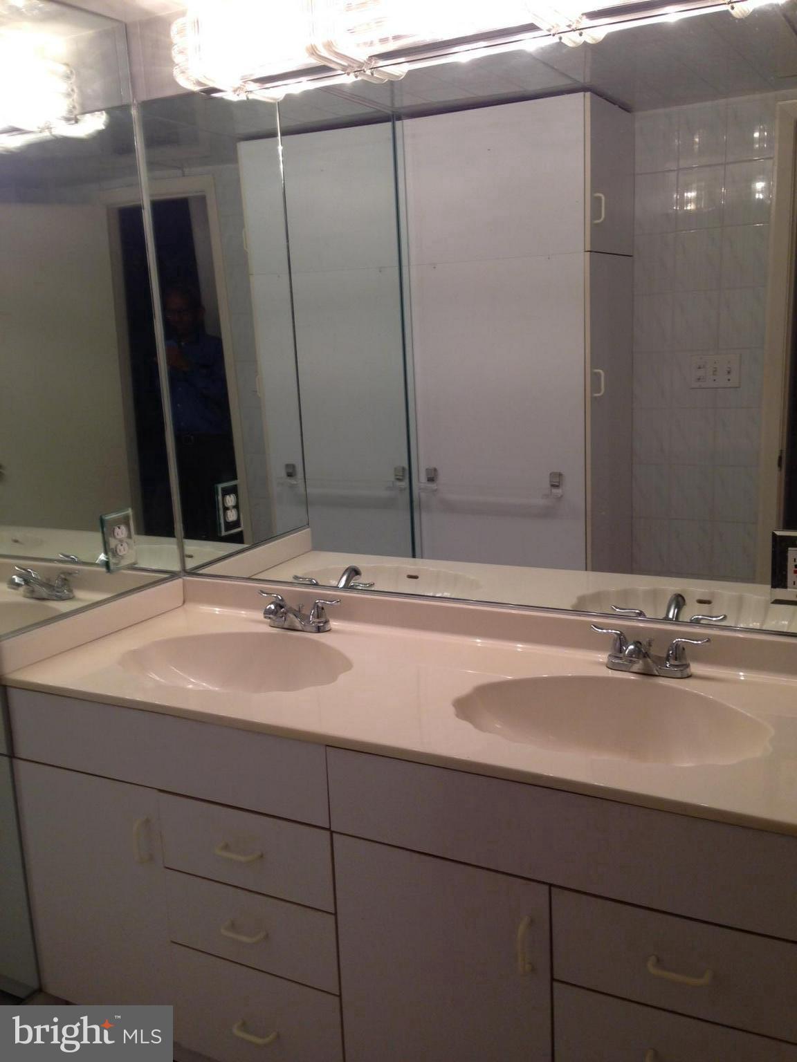 STEVENSON VILLAGE - Residential Lease