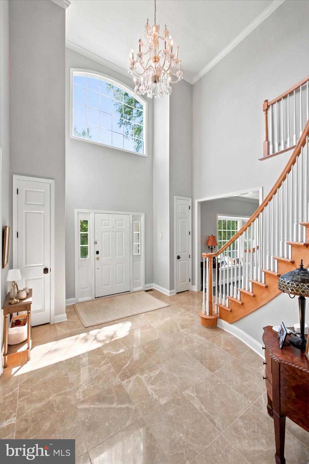 581 HAWTHORNE LANE