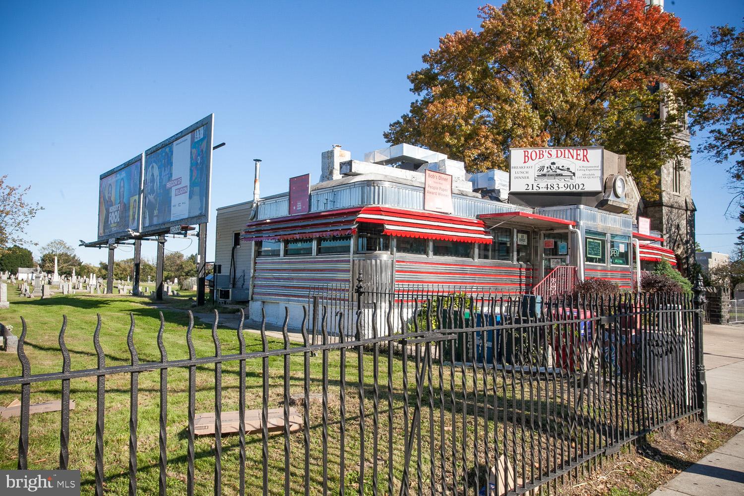 ROXBOROUGH - Commercial Sale