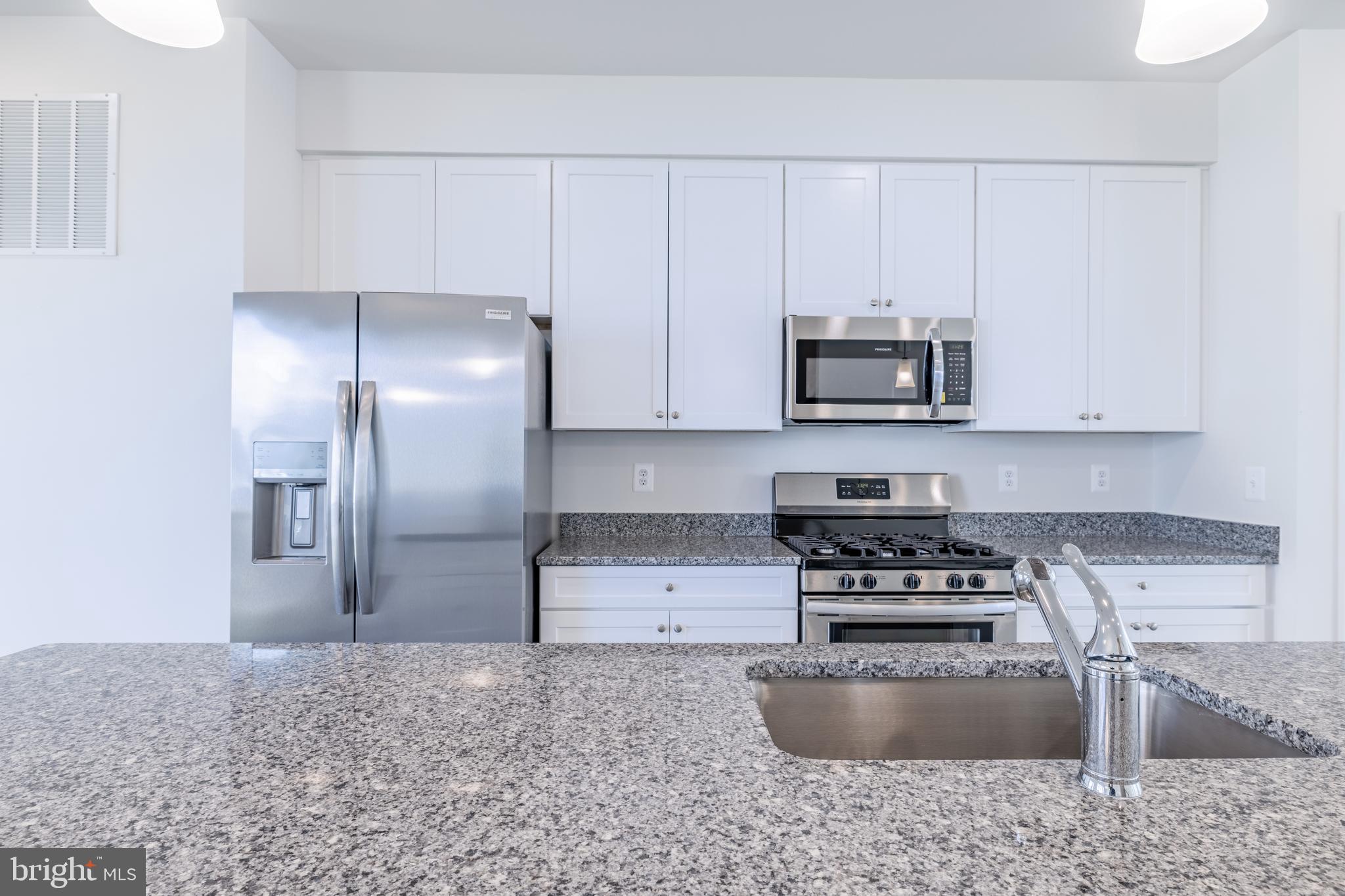 ELLENDALE - Residential