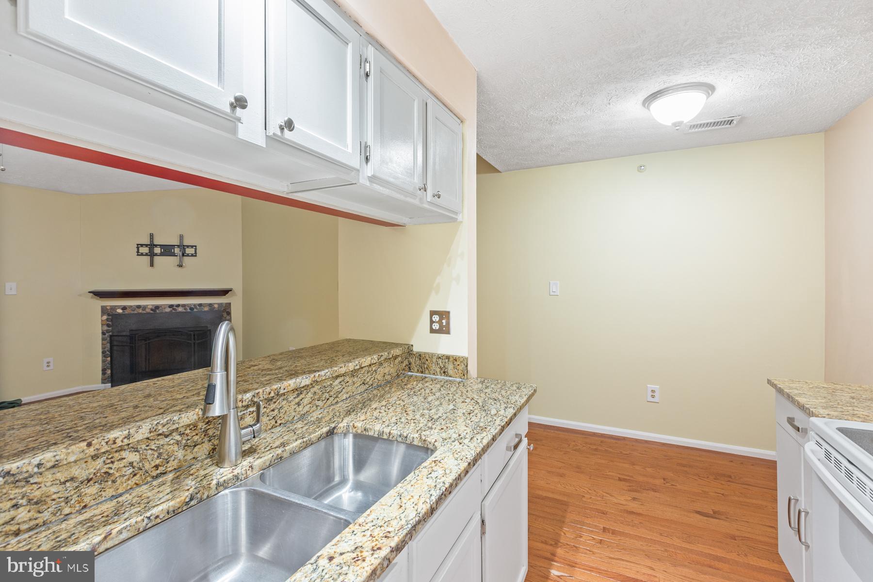 ROCKBURN COMMONS - Residential