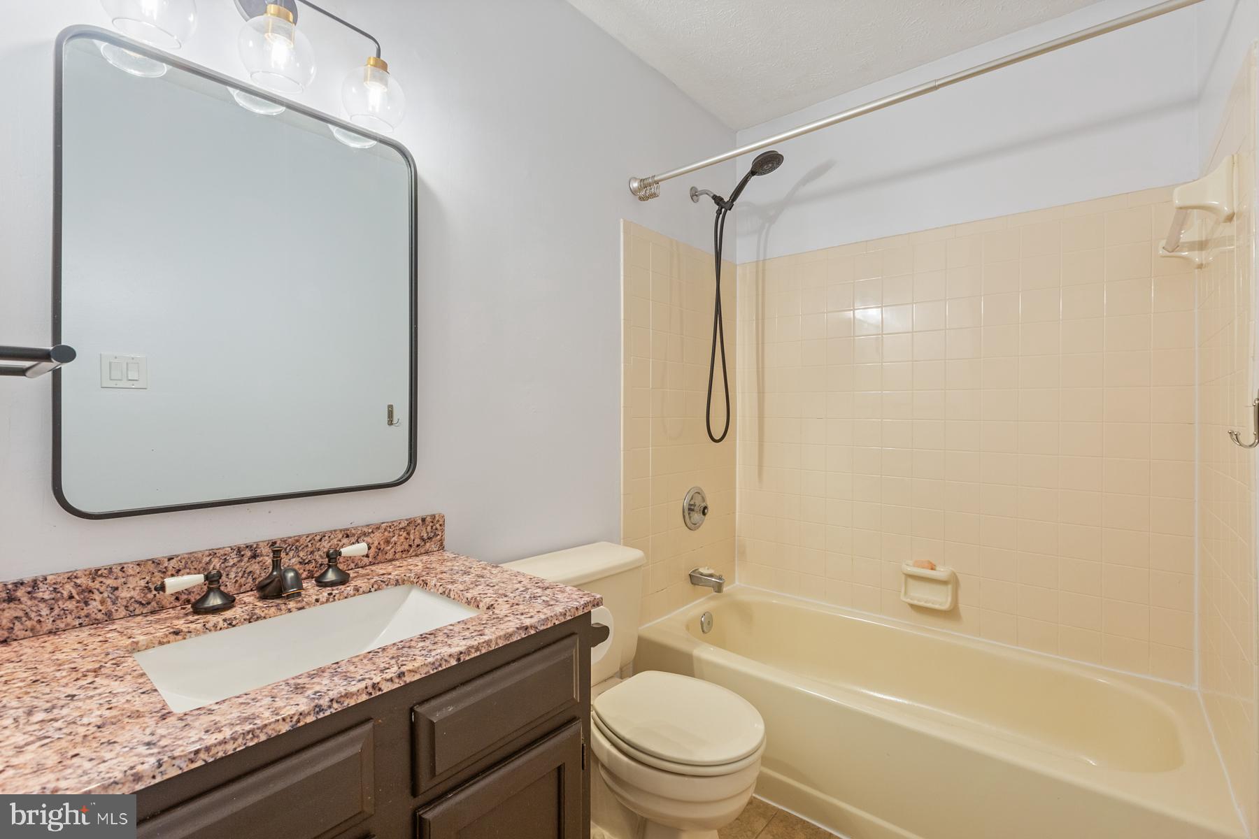 ROCKBURN COMMONS - Residential