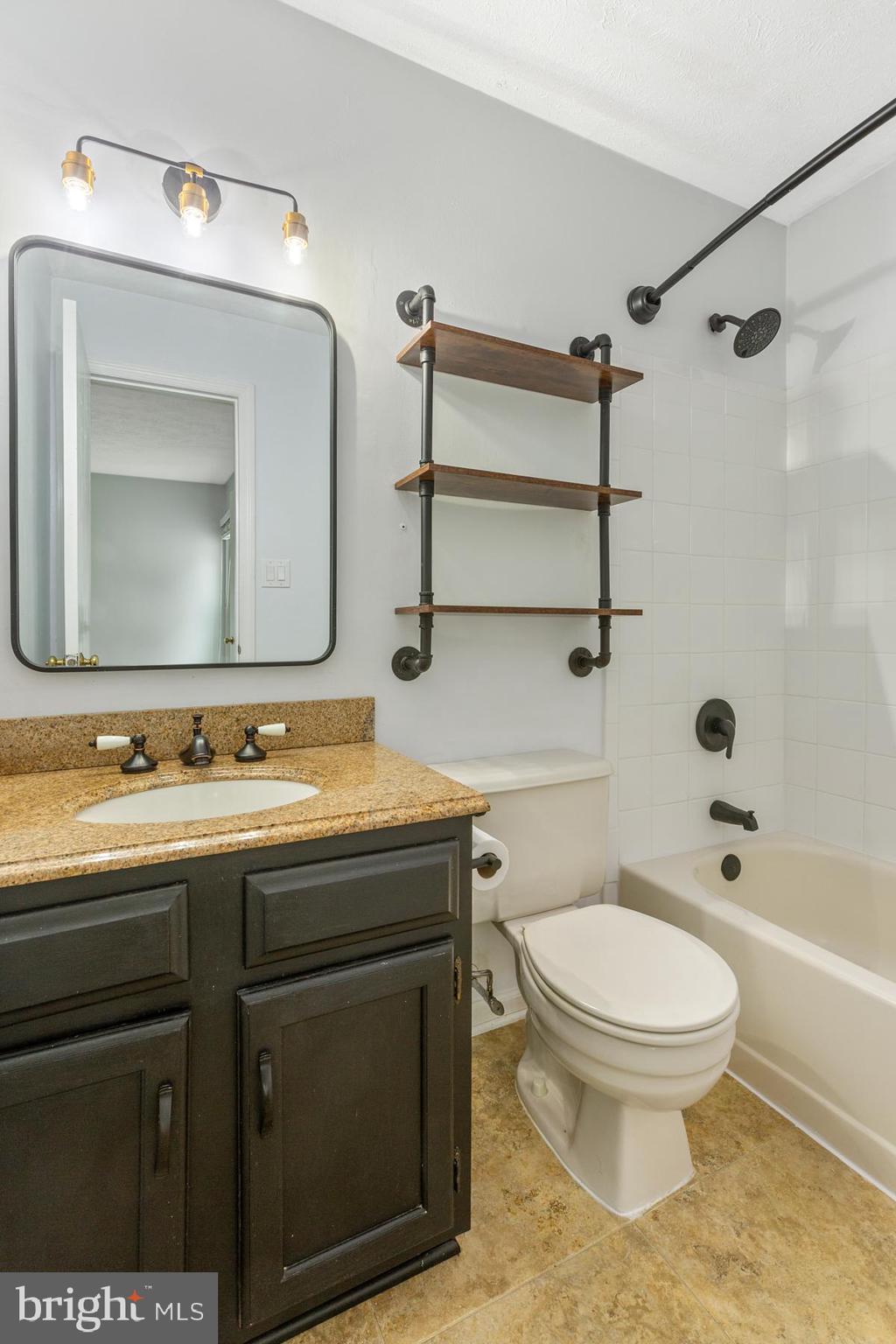 ROCKBURN COMMONS - Residential