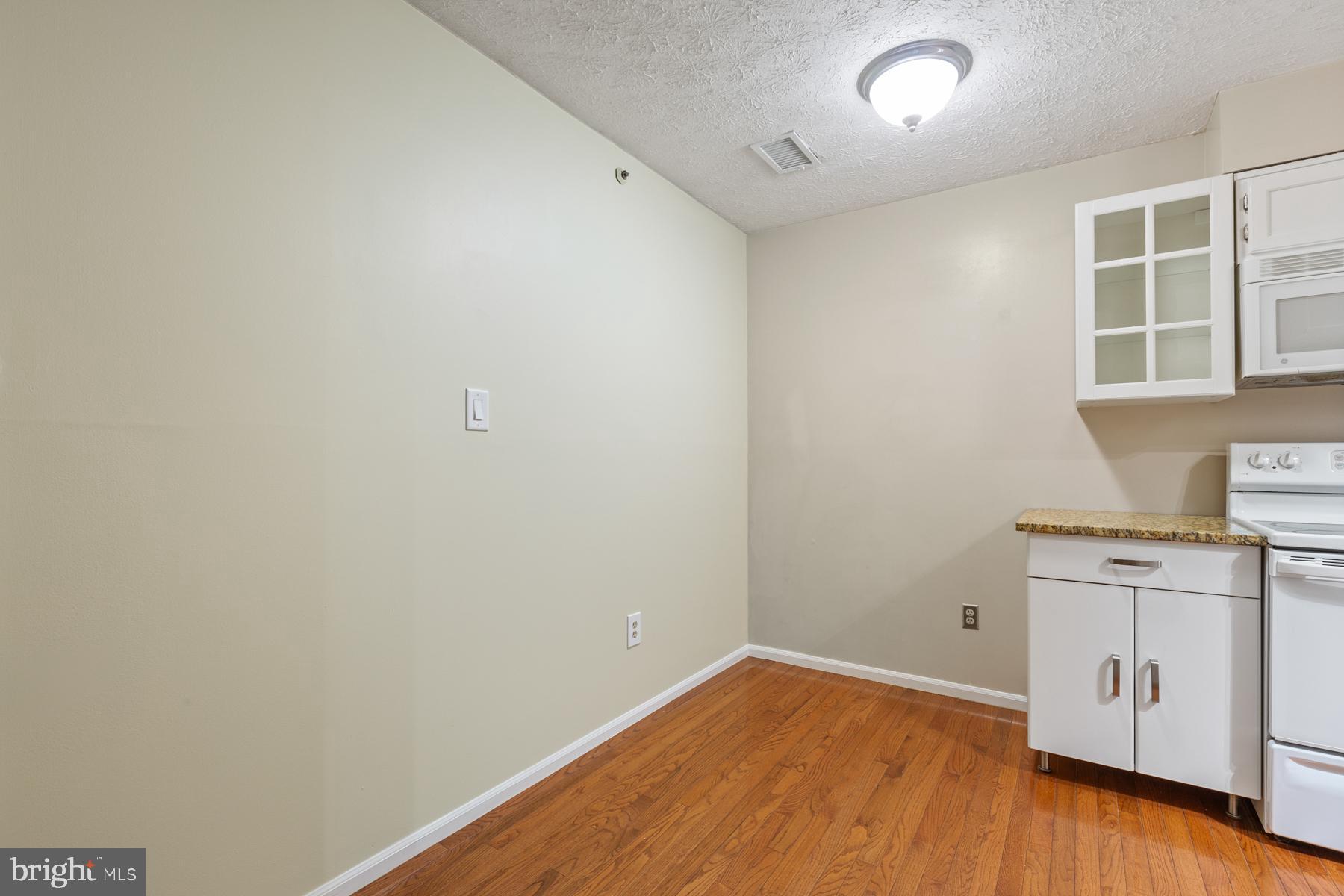 ROCKBURN COMMONS - Residential