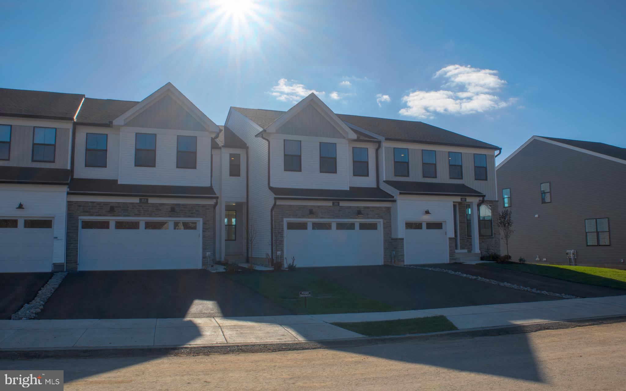 KING OF PRUSSIA - Residential Lease