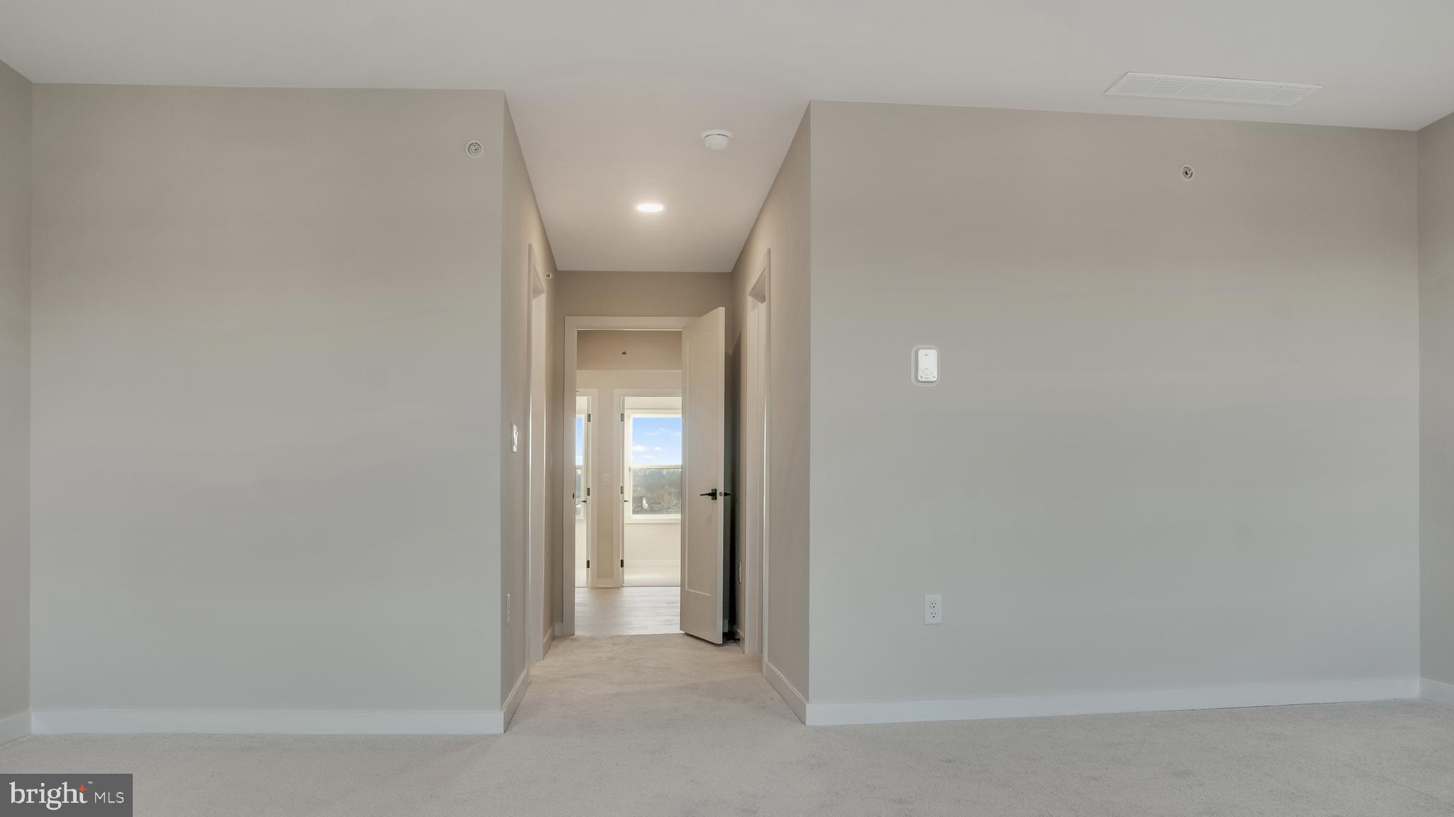 KING OF PRUSSIA - Residential Lease