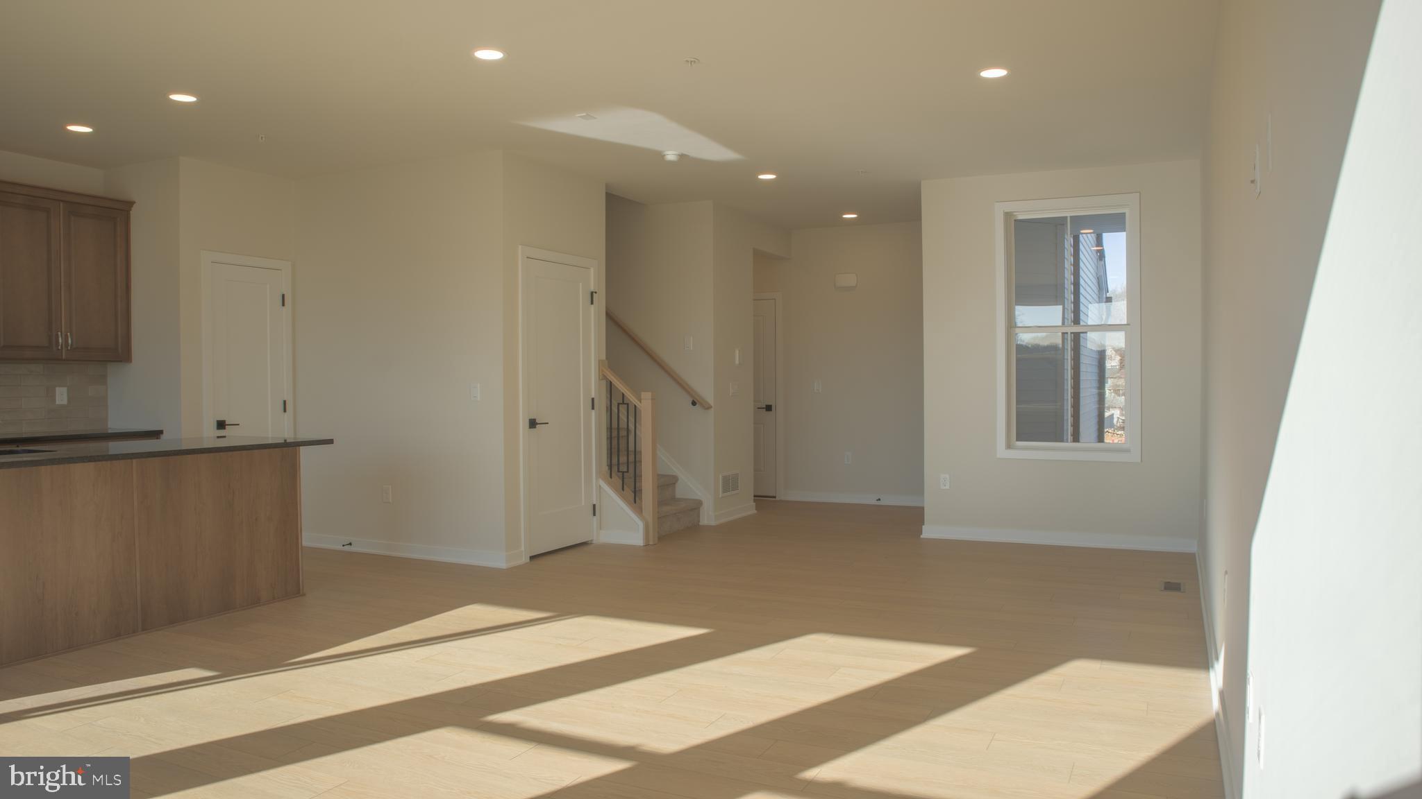 KING OF PRUSSIA - Residential Lease