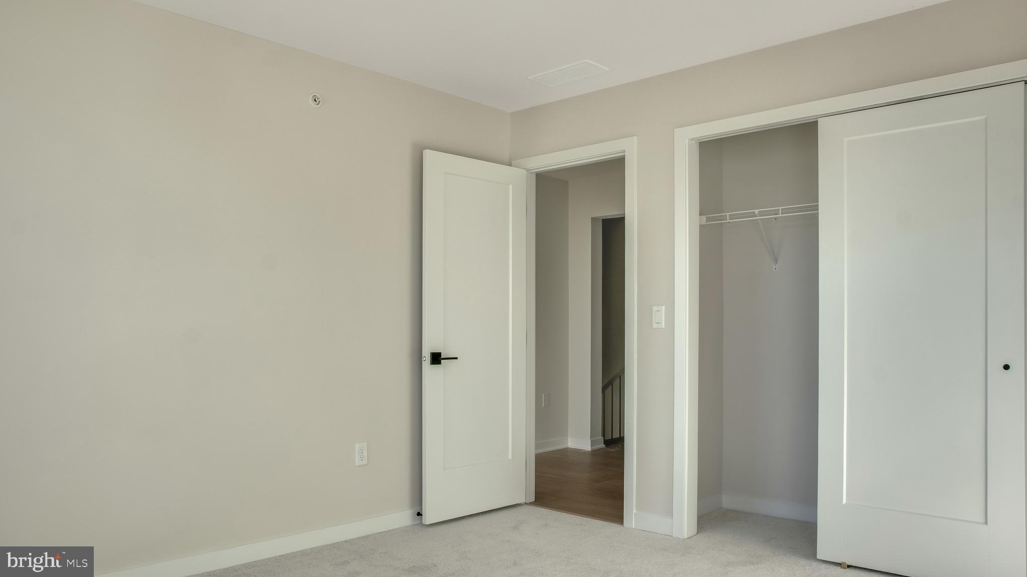 KING OF PRUSSIA - Residential Lease