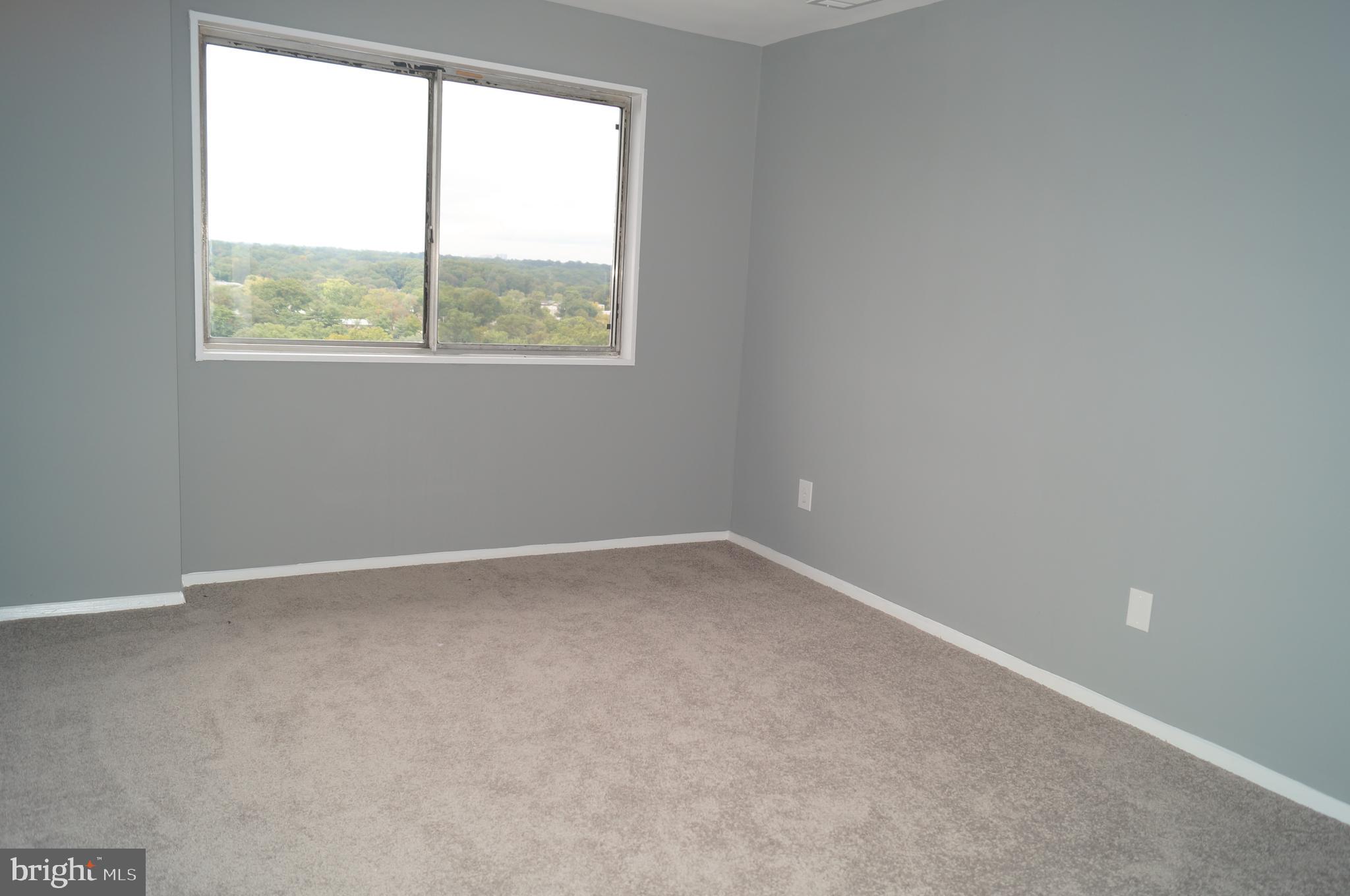 PRESIDENTIAL TOWERS - Residential Lease