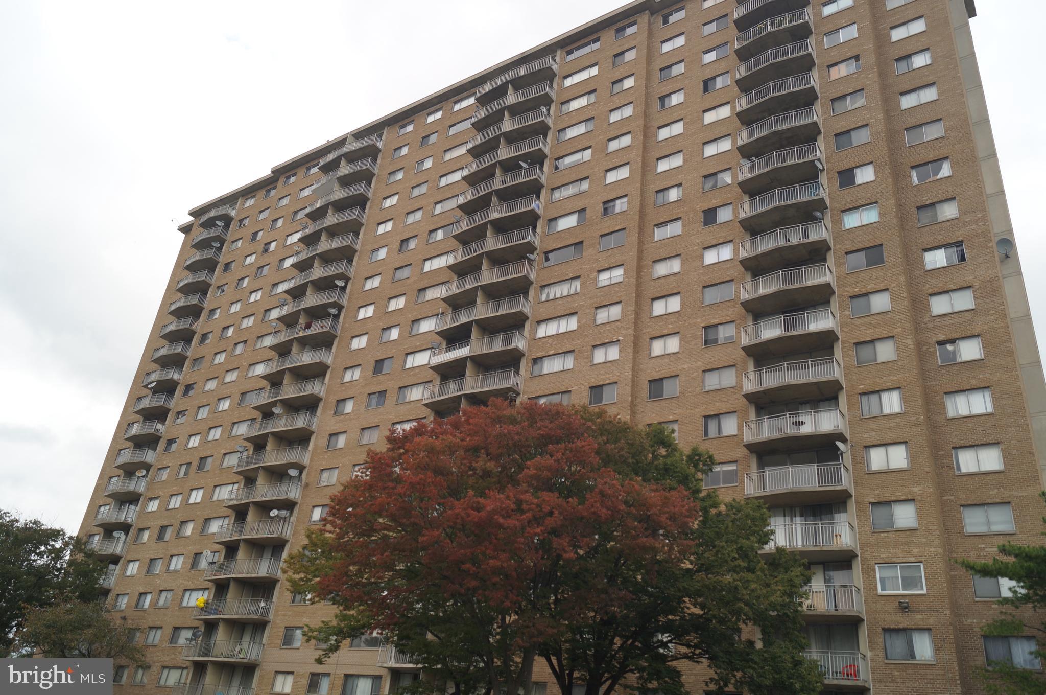 PRESIDENTIAL TOWERS - Residential Lease