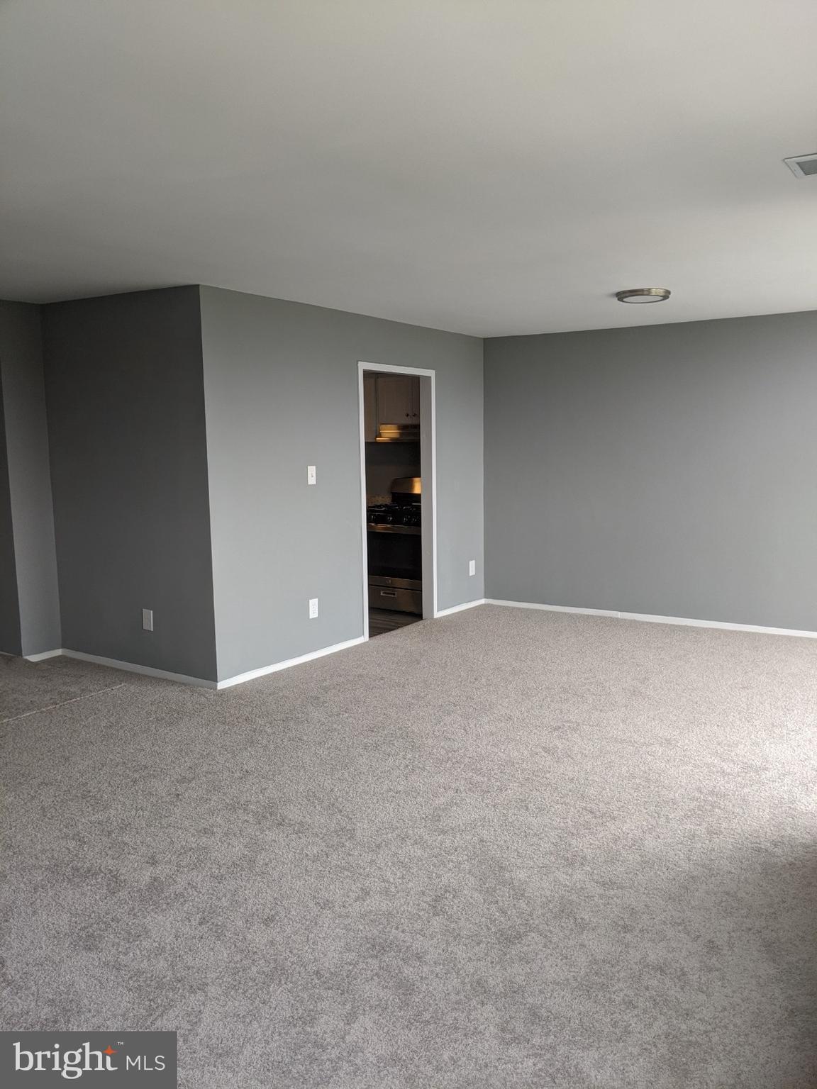 PRESIDENTIAL TOWERS - Residential Lease