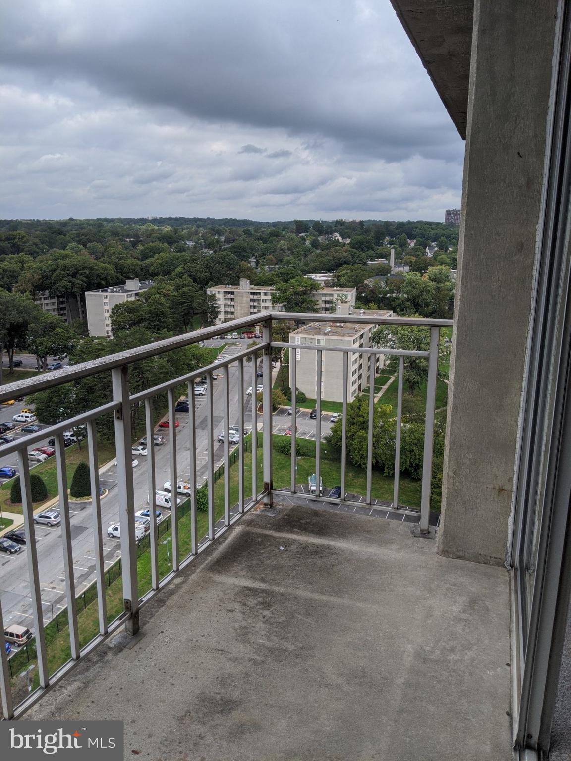 PRESIDENTIAL TOWERS - Residential Lease