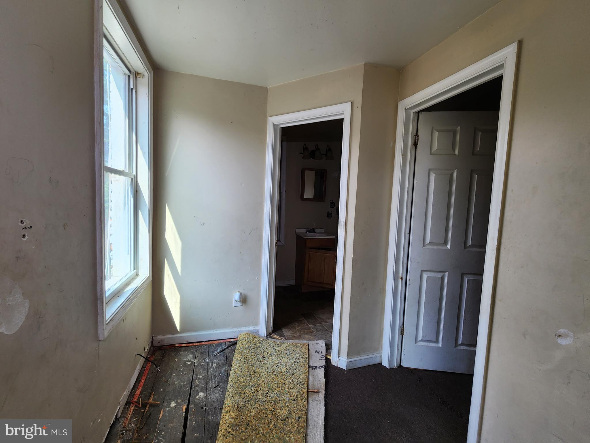 MILL HILL - Residential