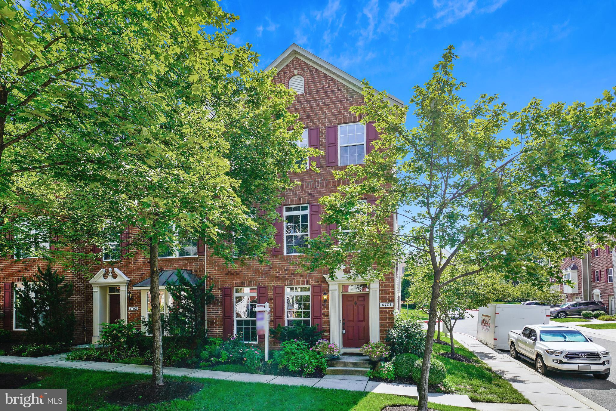 DORSEY CROSSING - Residential