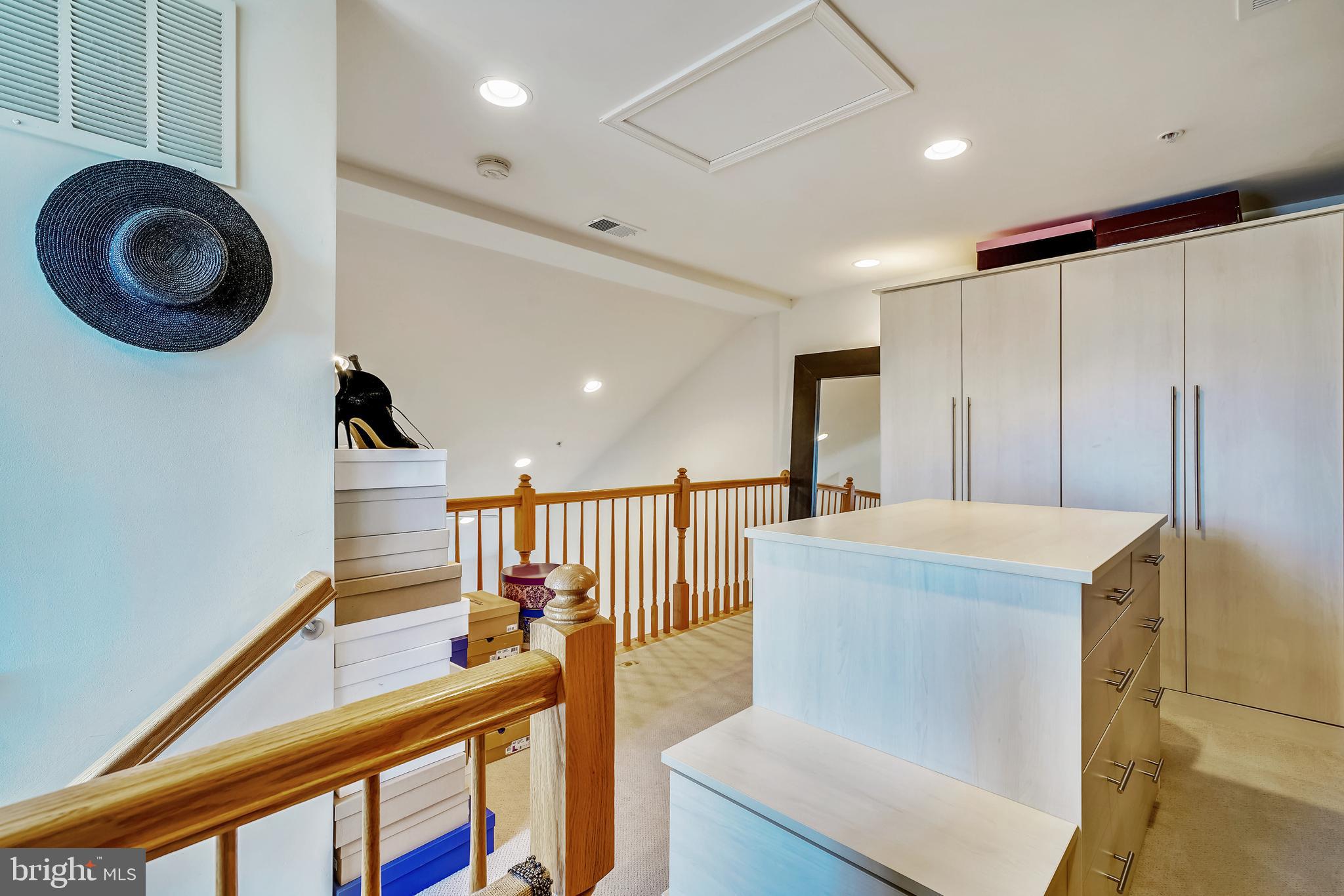 DORSEY CROSSING - Residential