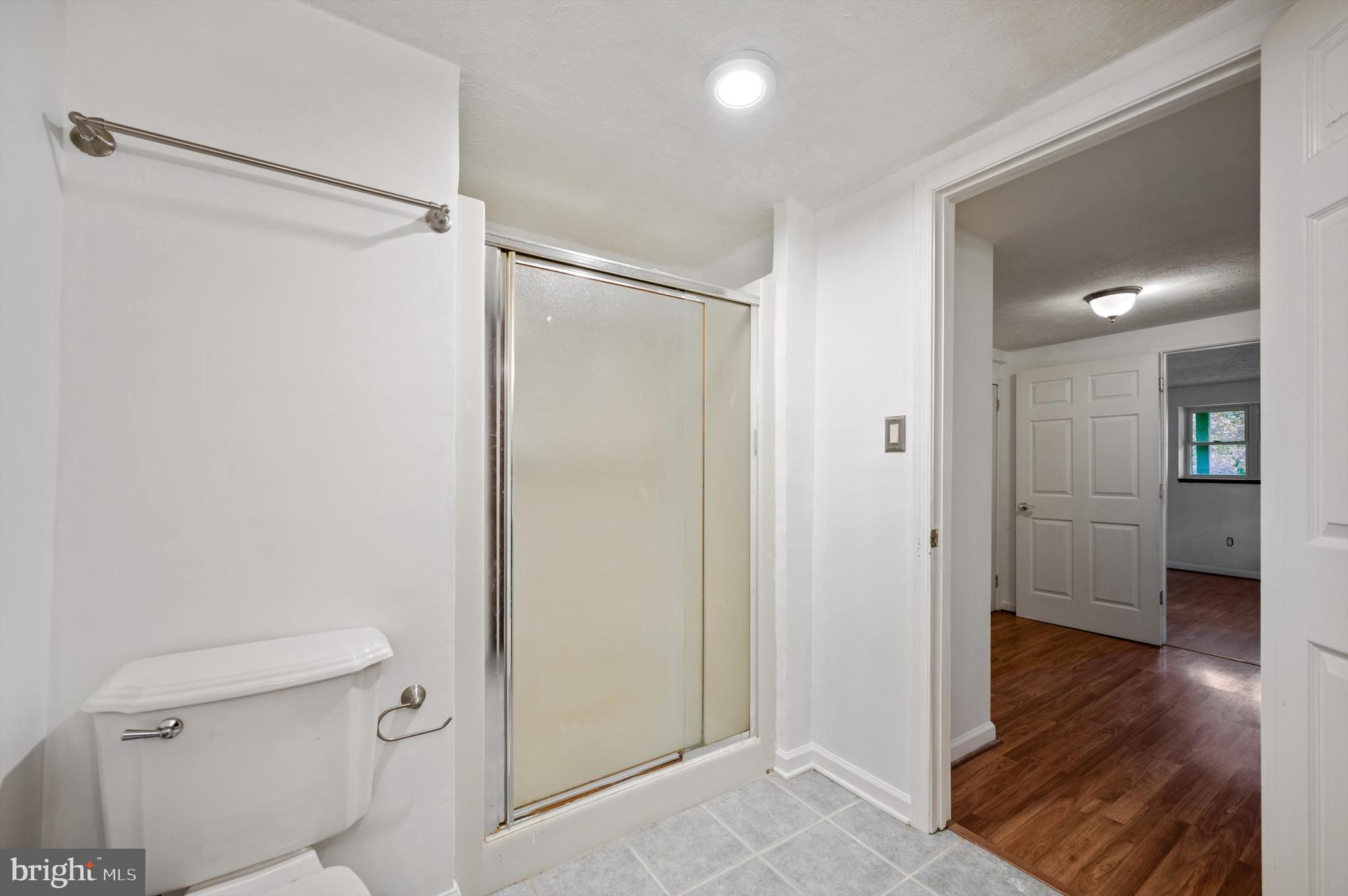 GLENWOOD FOREST - Residential