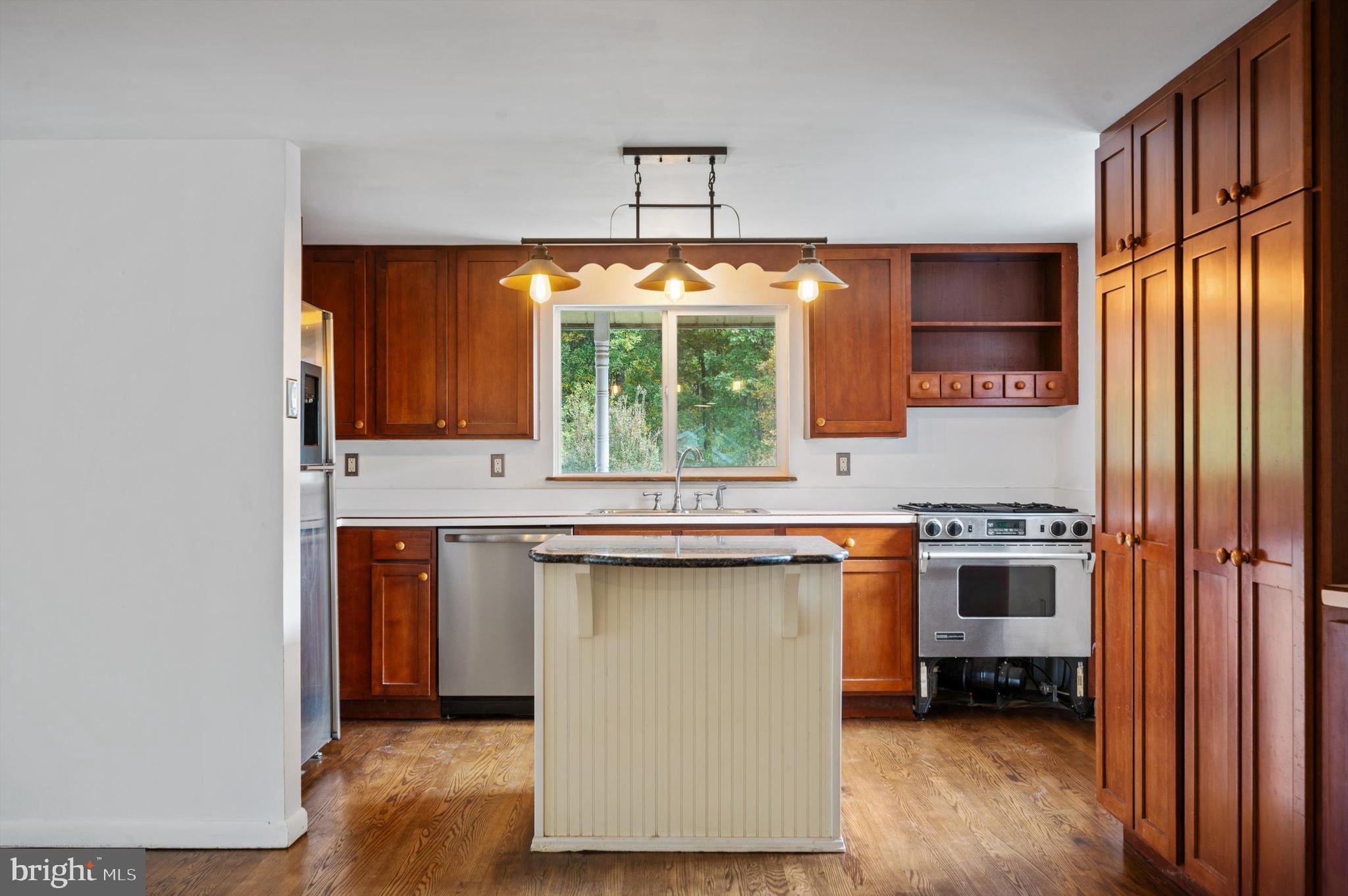 GLENWOOD FOREST - Residential