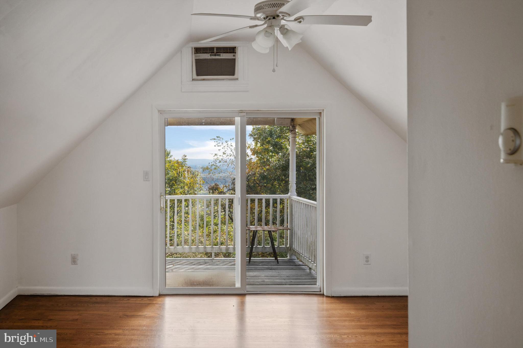 GLENWOOD FOREST - Residential