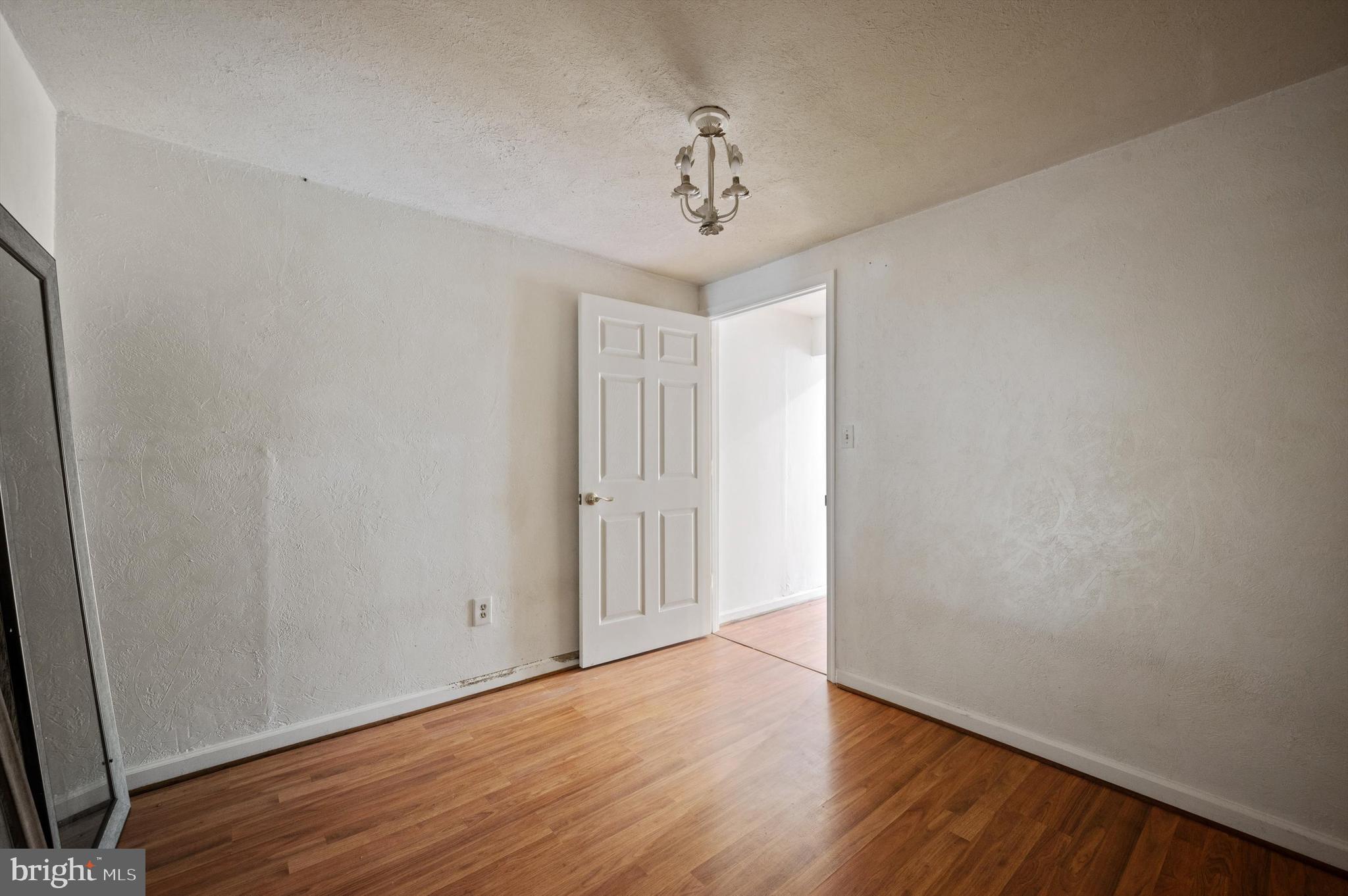 GLENWOOD FOREST - Residential