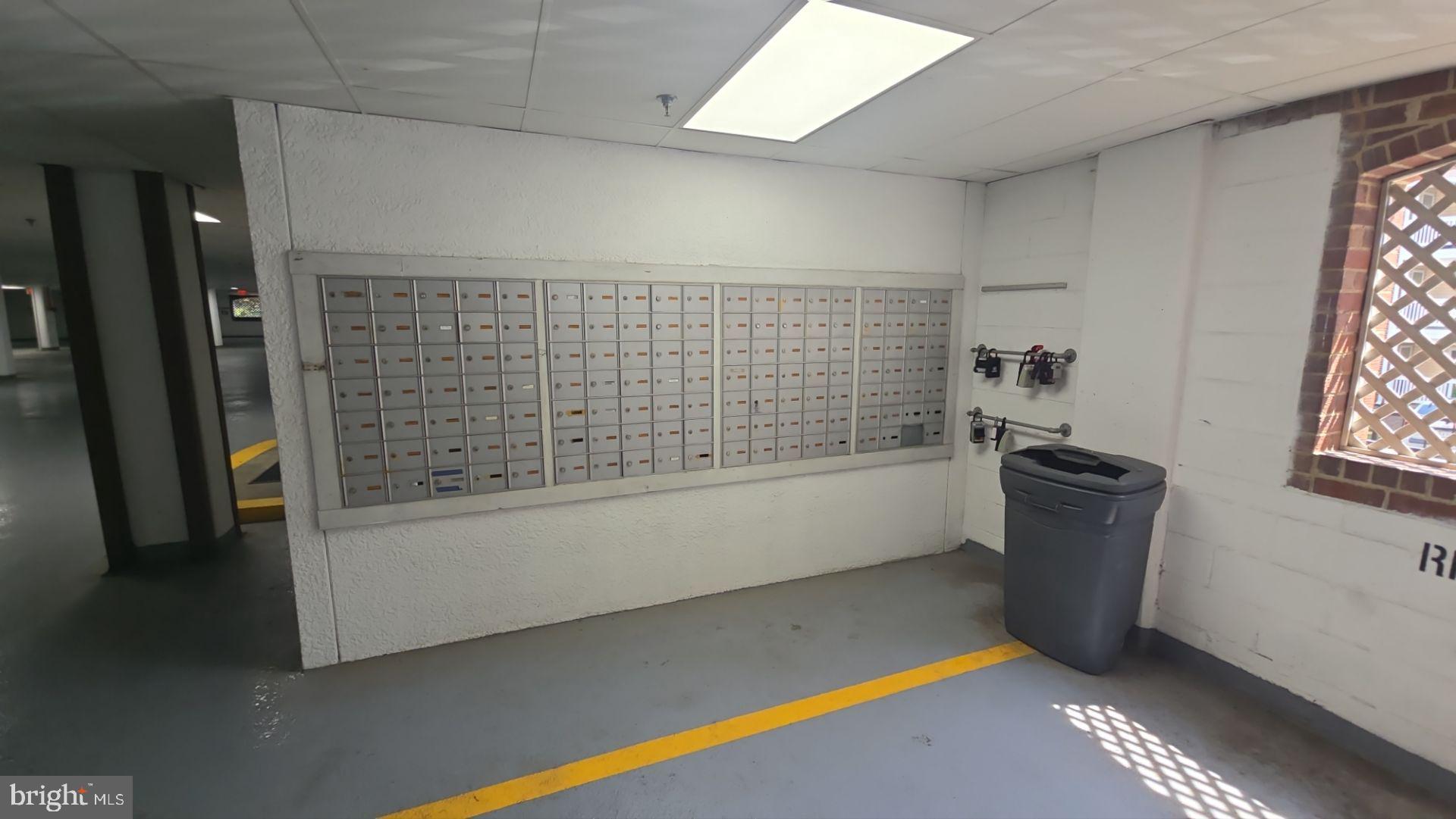 FOUNTAINS AT MCLEAN - Residential Lease