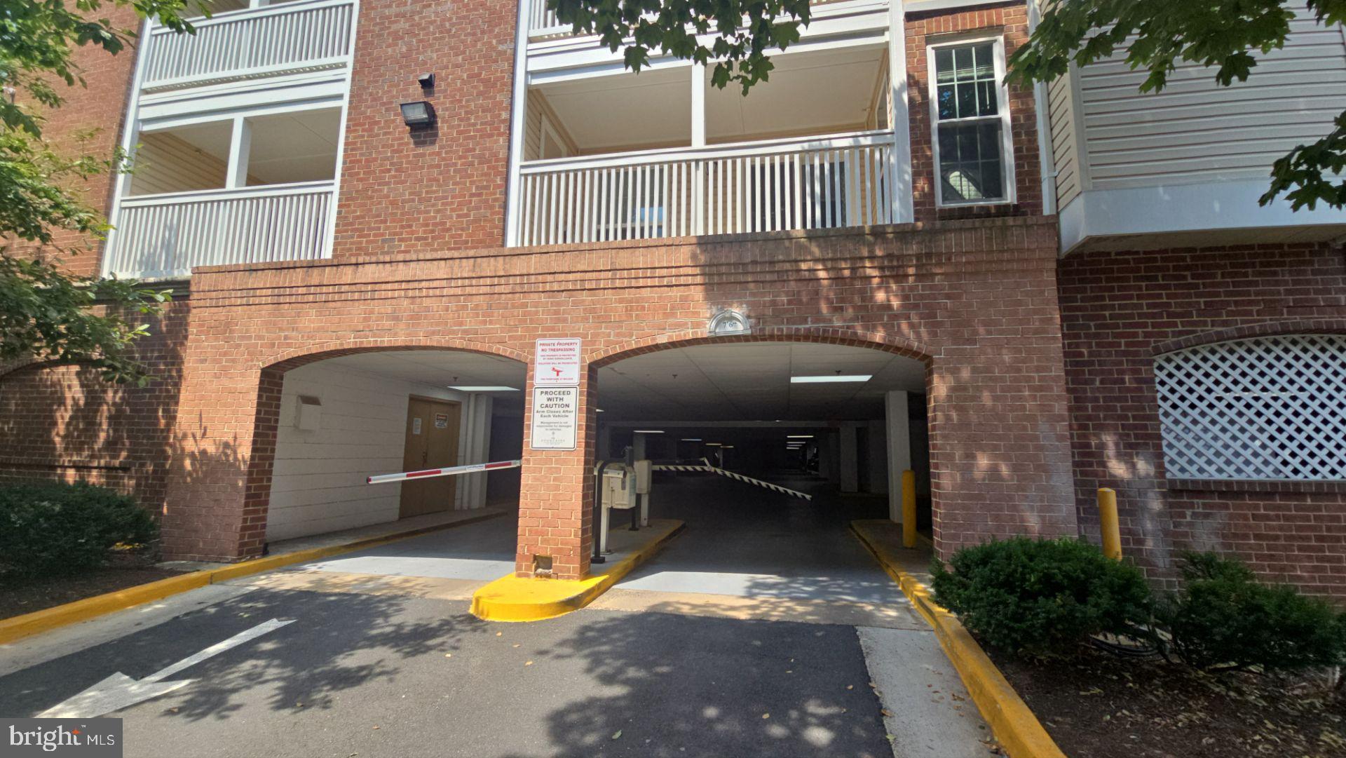 FOUNTAINS AT MCLEAN - Residential Lease