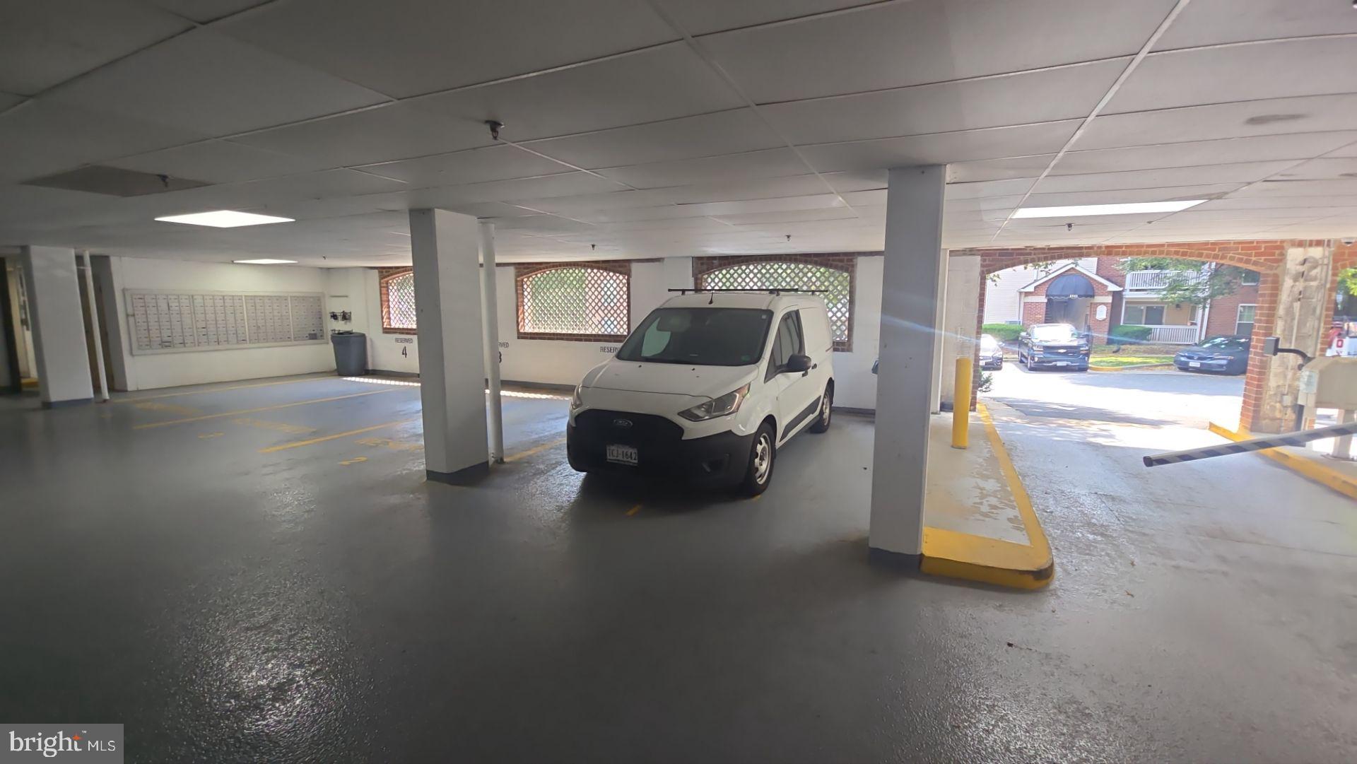 FOUNTAINS AT MCLEAN - Residential Lease