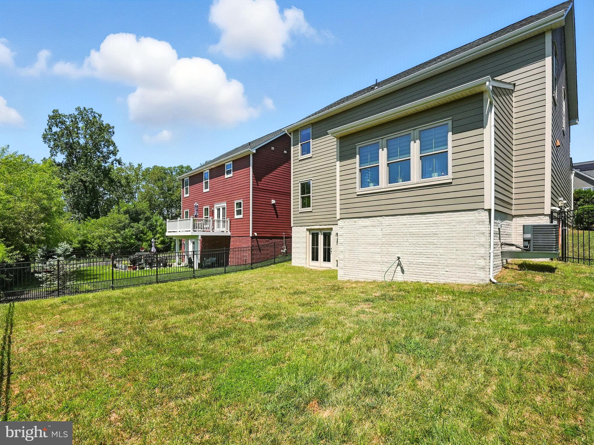 POTOMAC SHORES - Residential