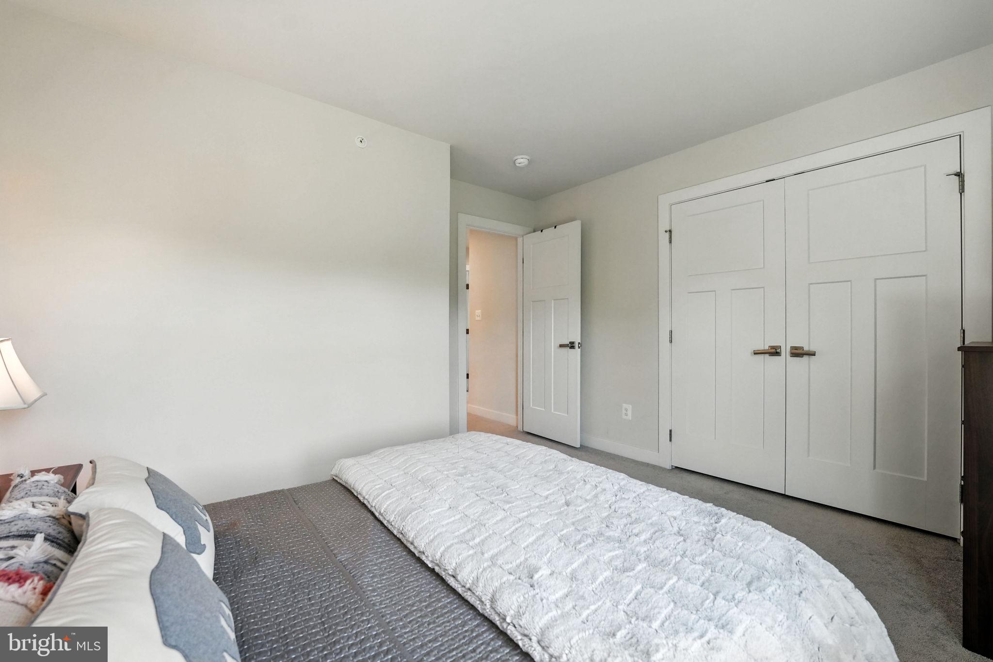 POTOMAC SHORES - Residential