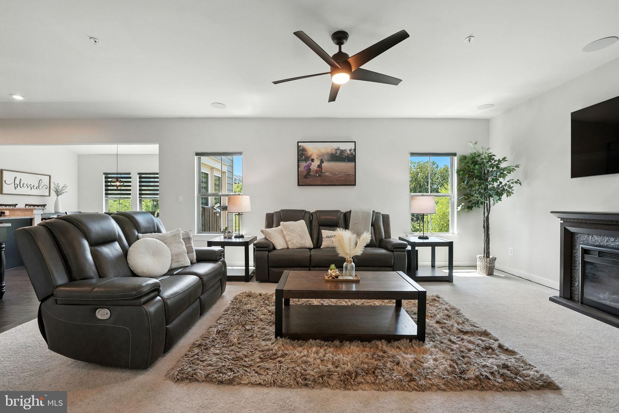 POTOMAC SHORES - Residential