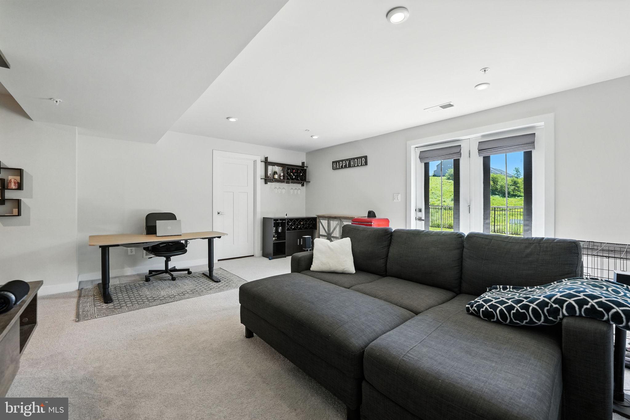 POTOMAC SHORES - Residential