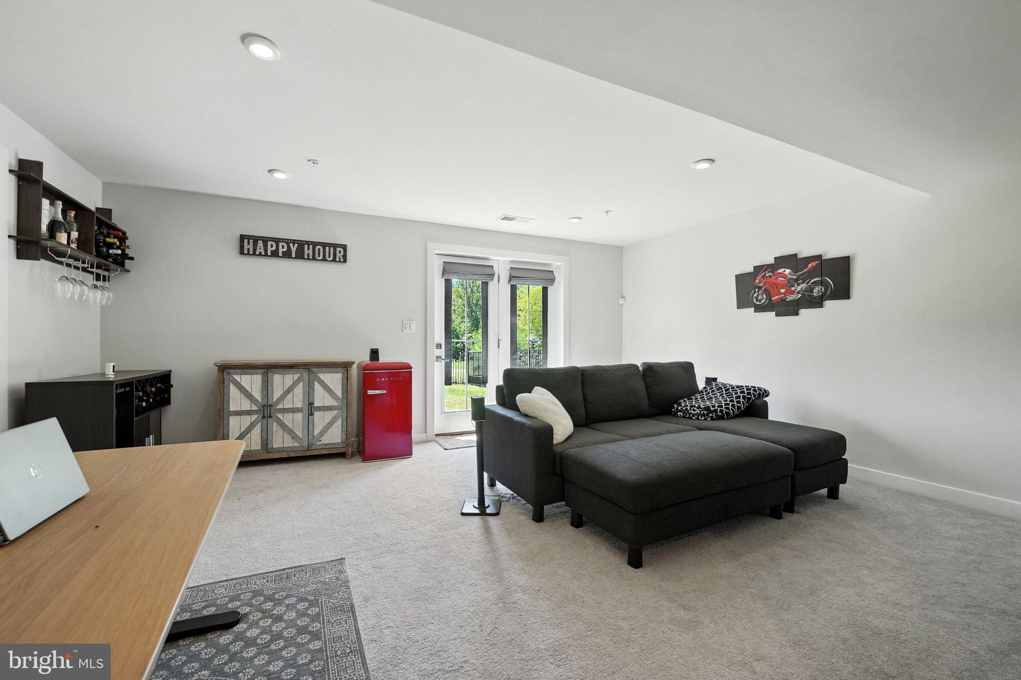 POTOMAC SHORES - Residential