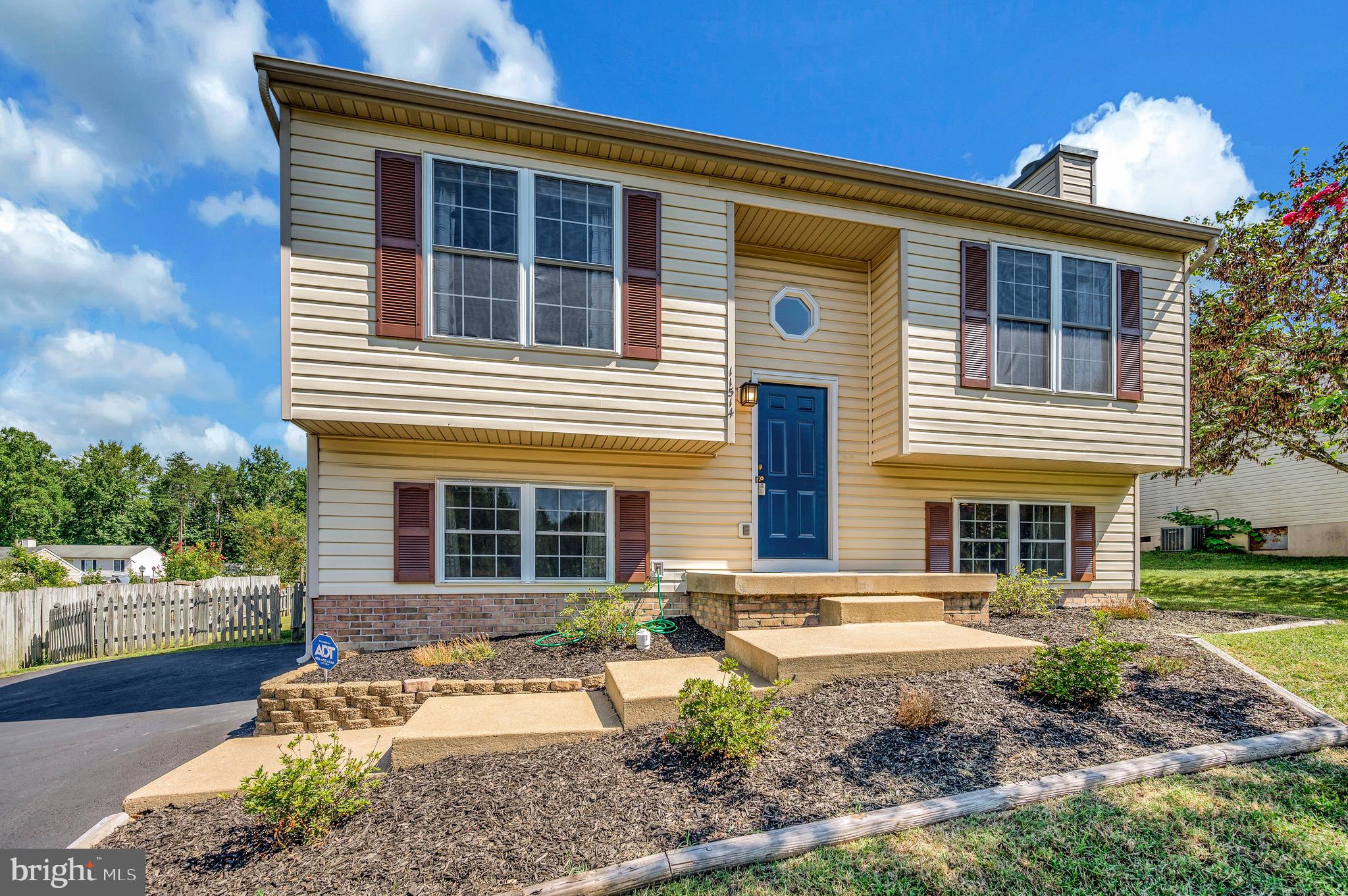 11514 WOODLAND VIEW DRIVE