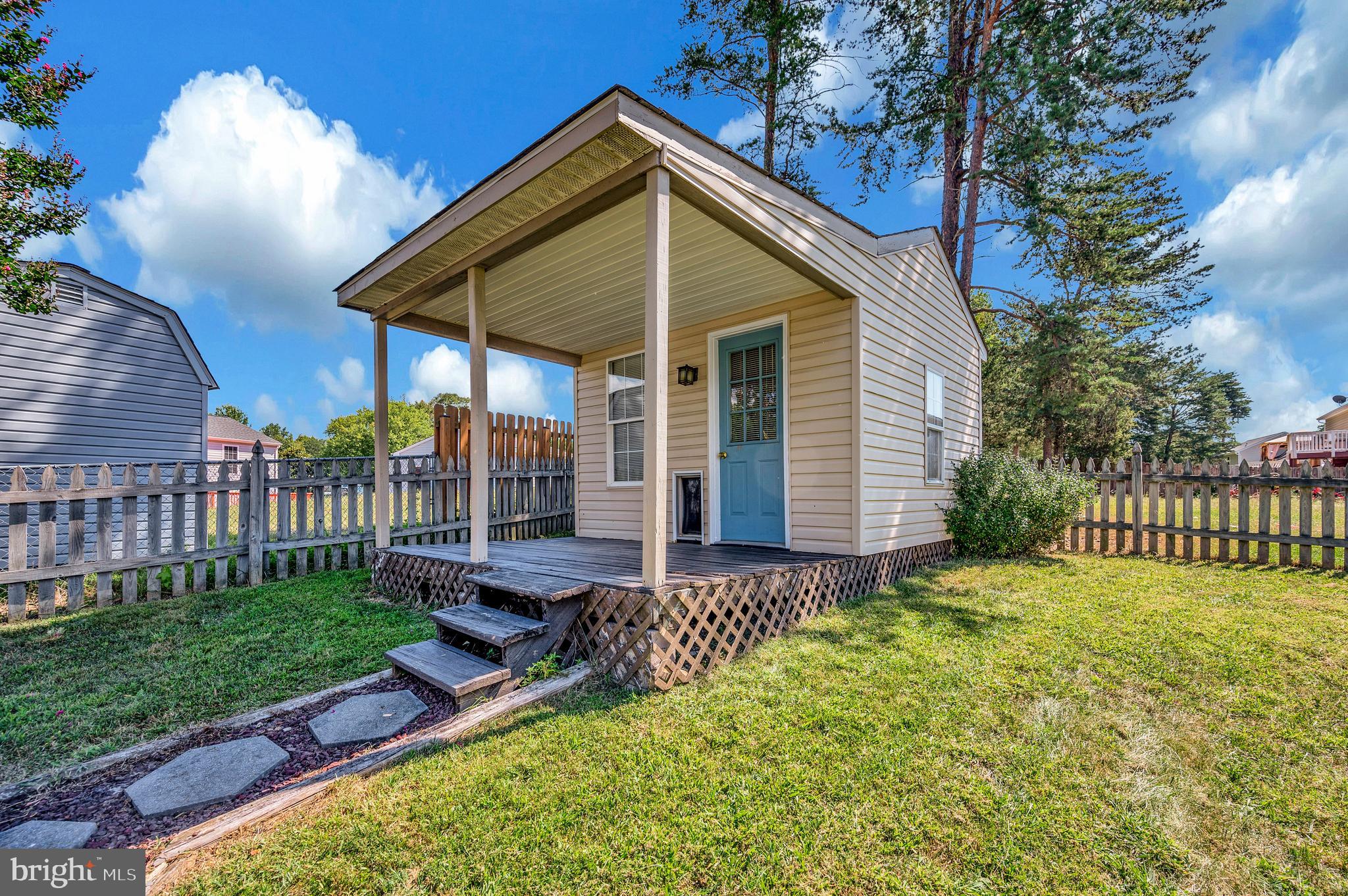 FALCON RIDGE - Residential